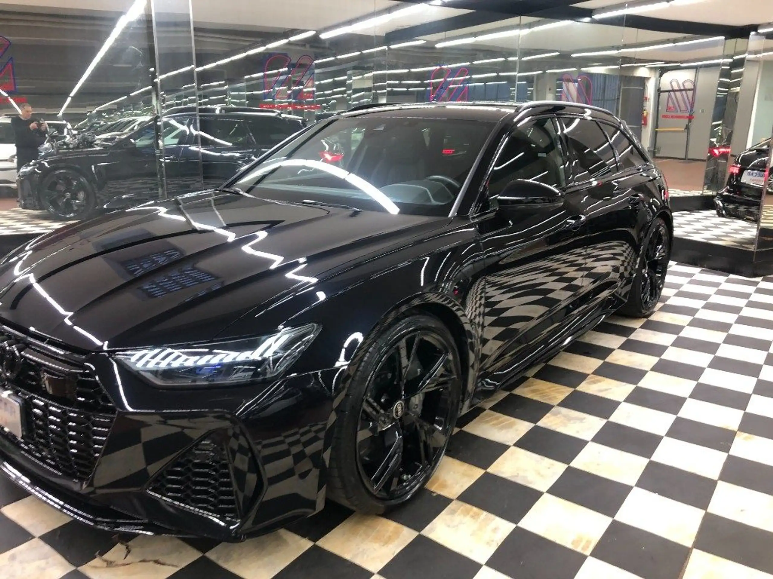 Audi - RS6