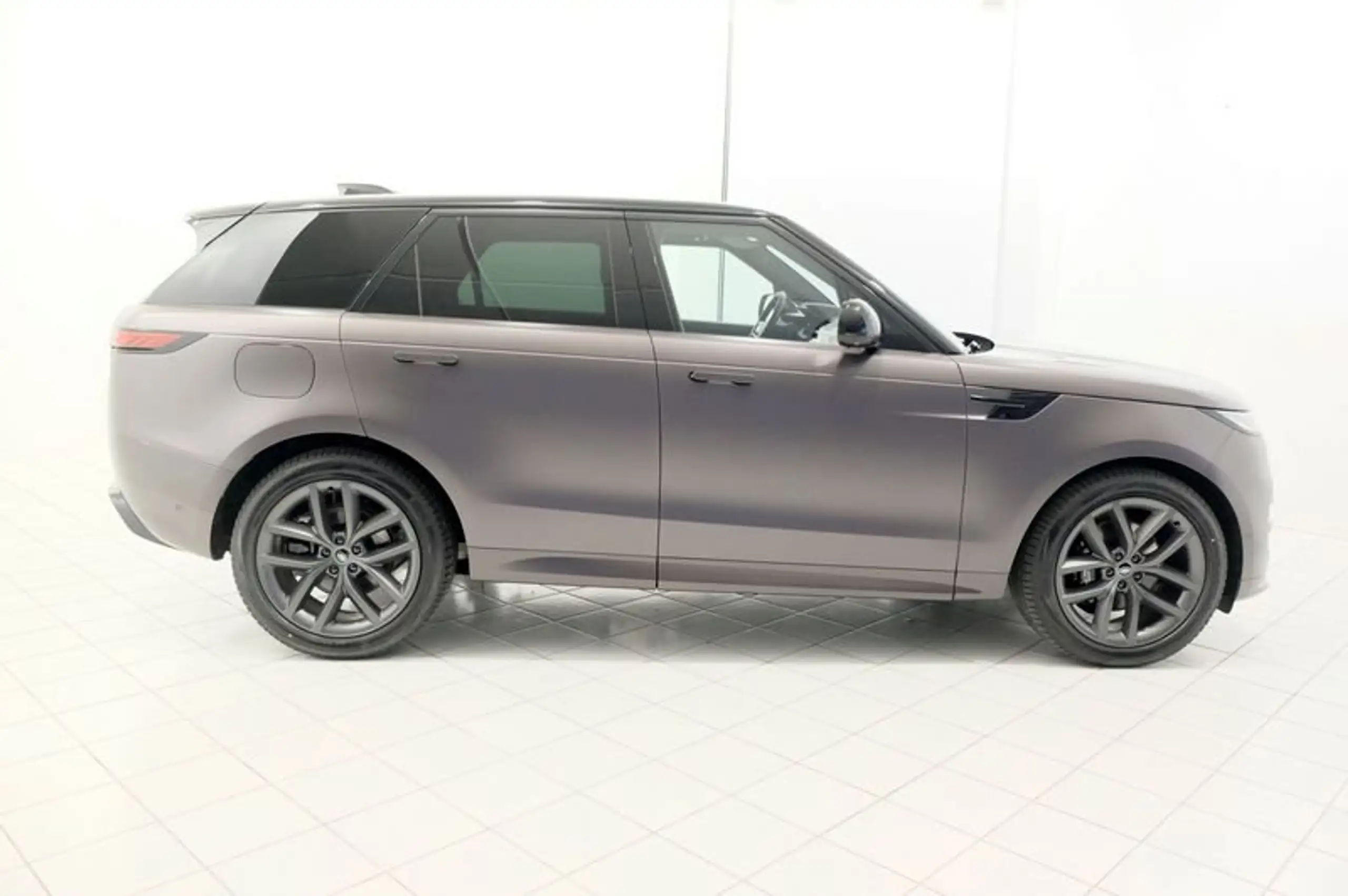 Land Rover - Range Rover Sport