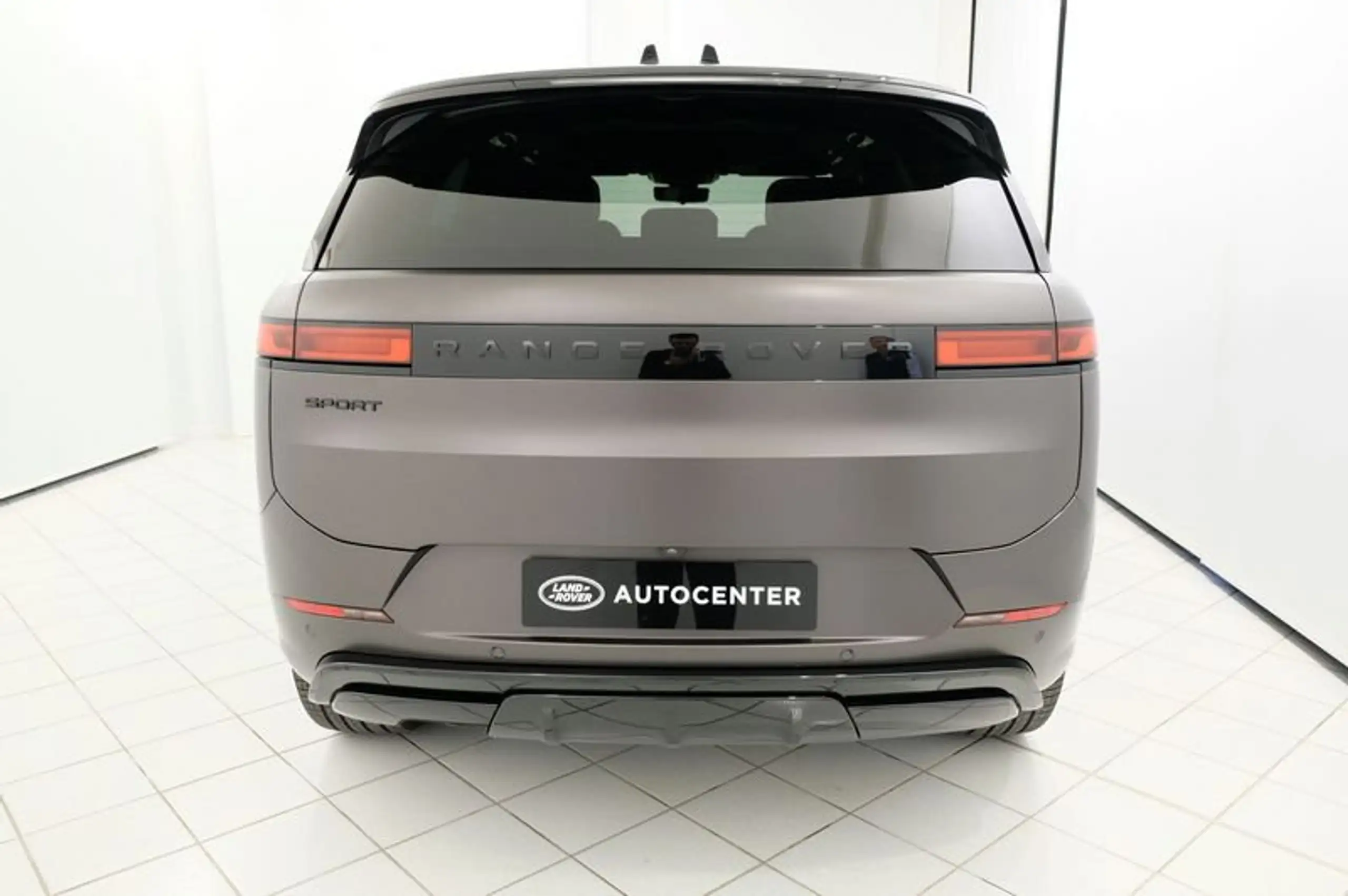 Land Rover - Range Rover Sport