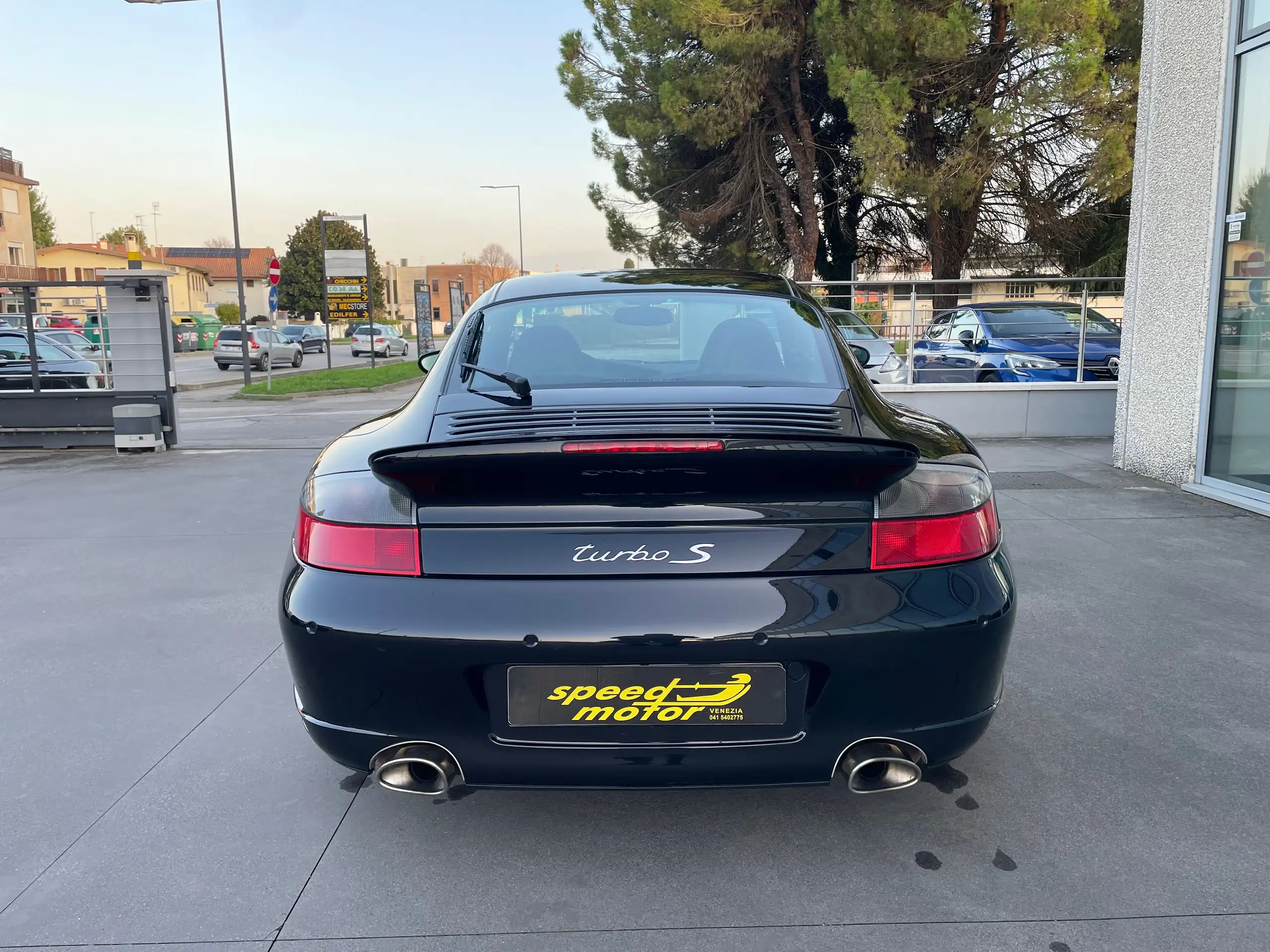 Porsche - 996