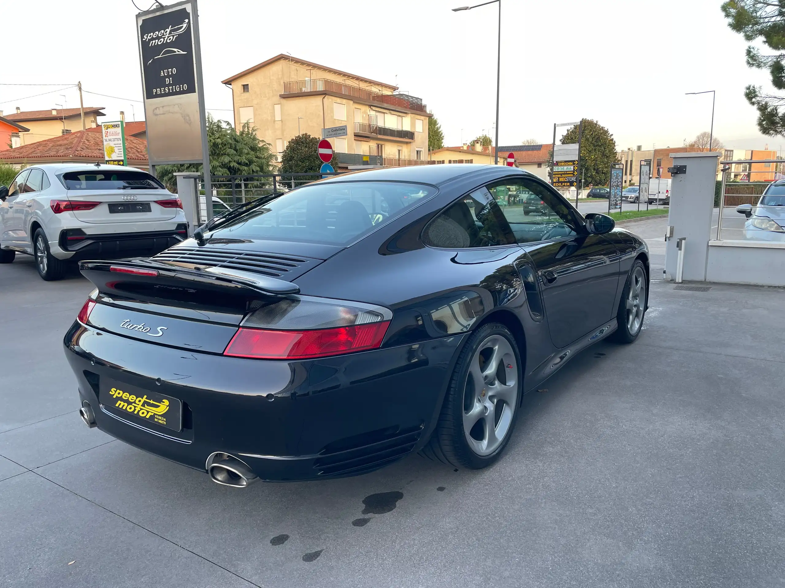 Porsche - 996