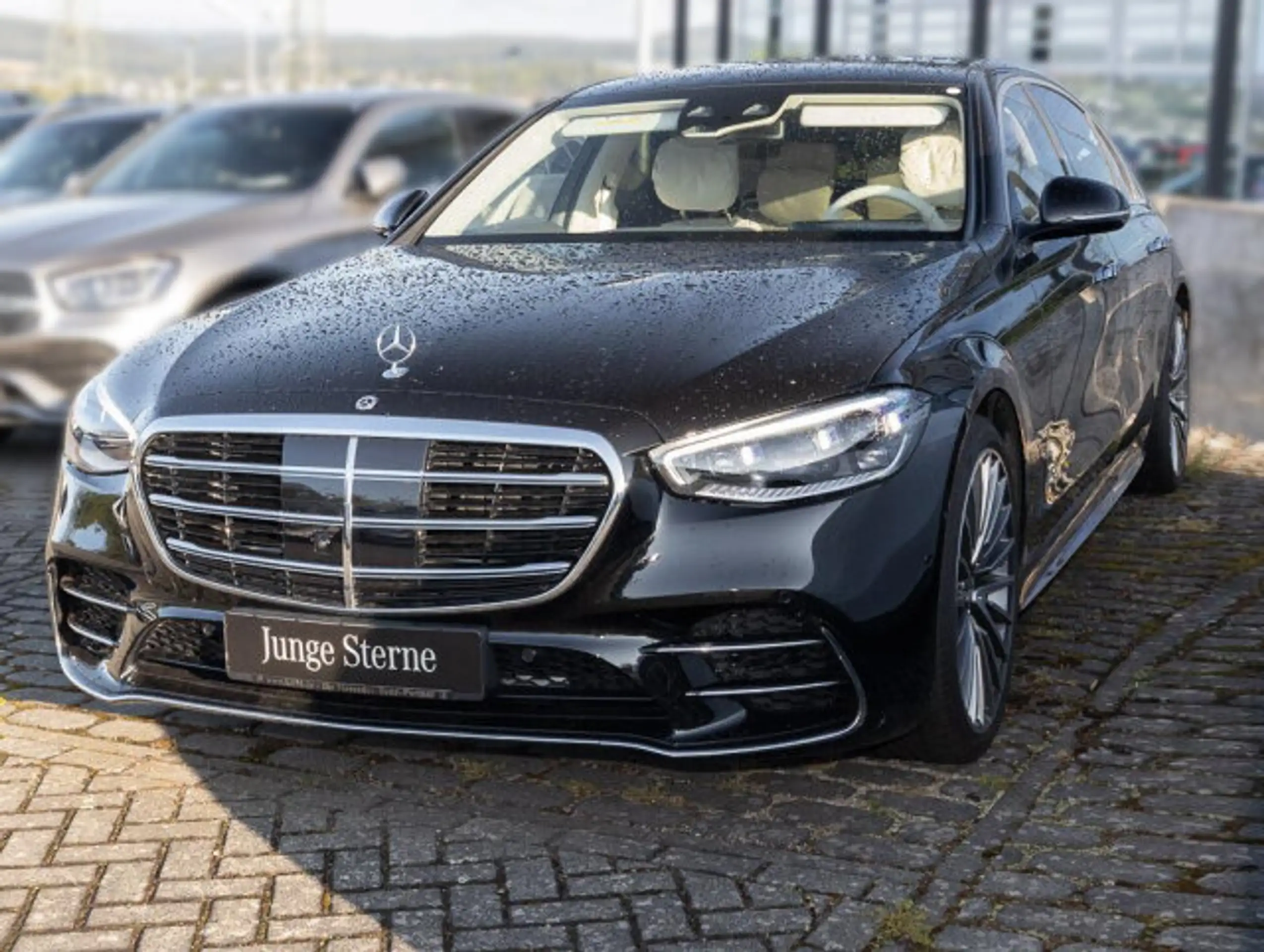 Mercedes-Benz - S 400