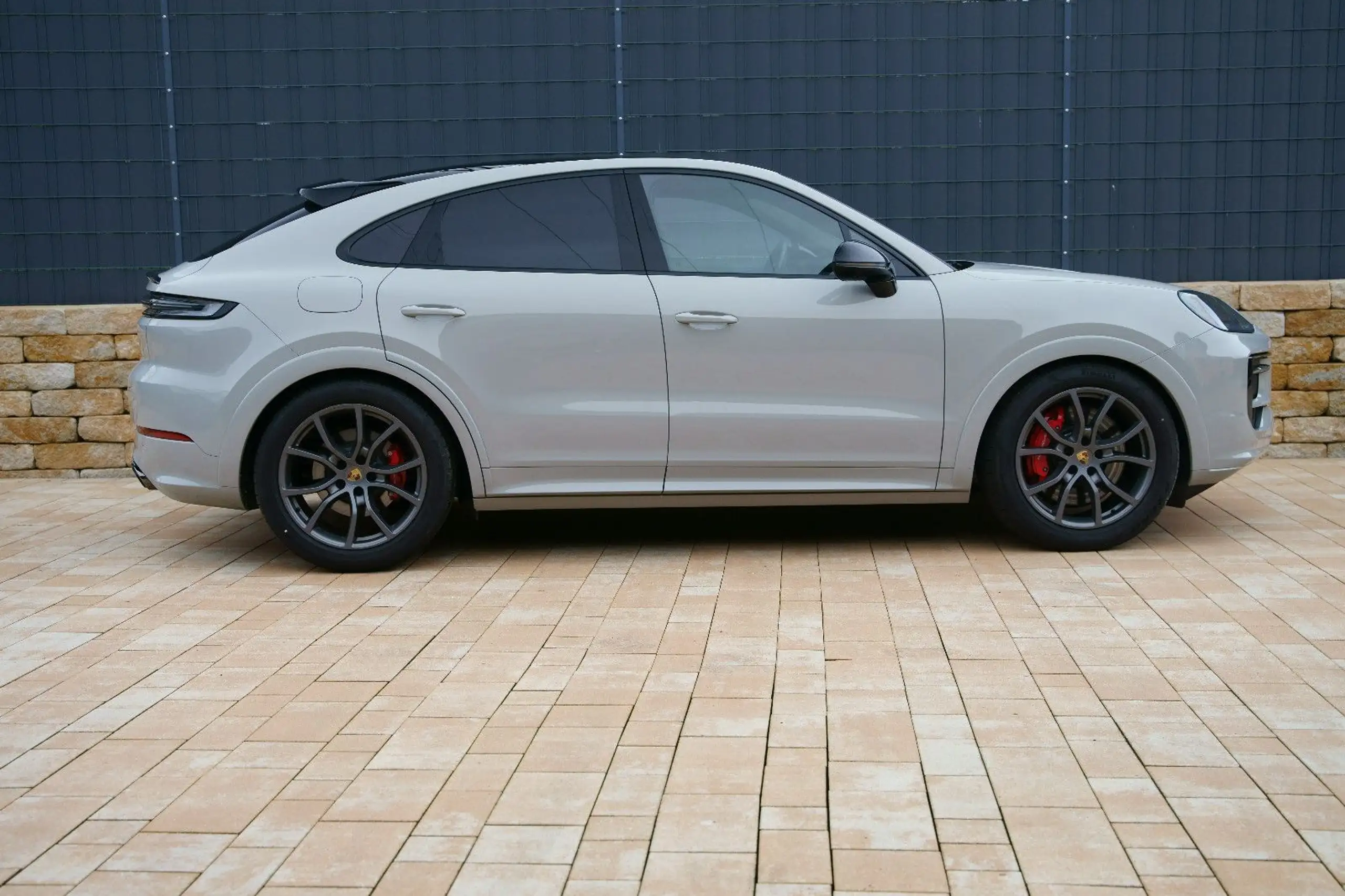 Porsche - Cayenne