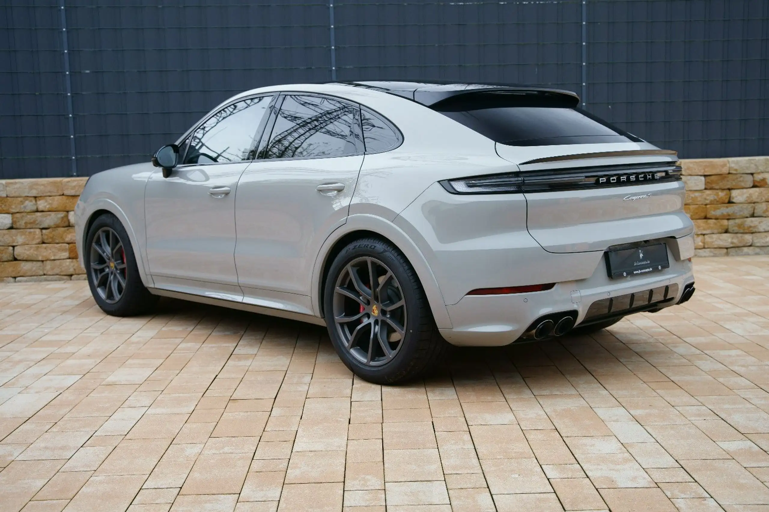 Porsche - Cayenne