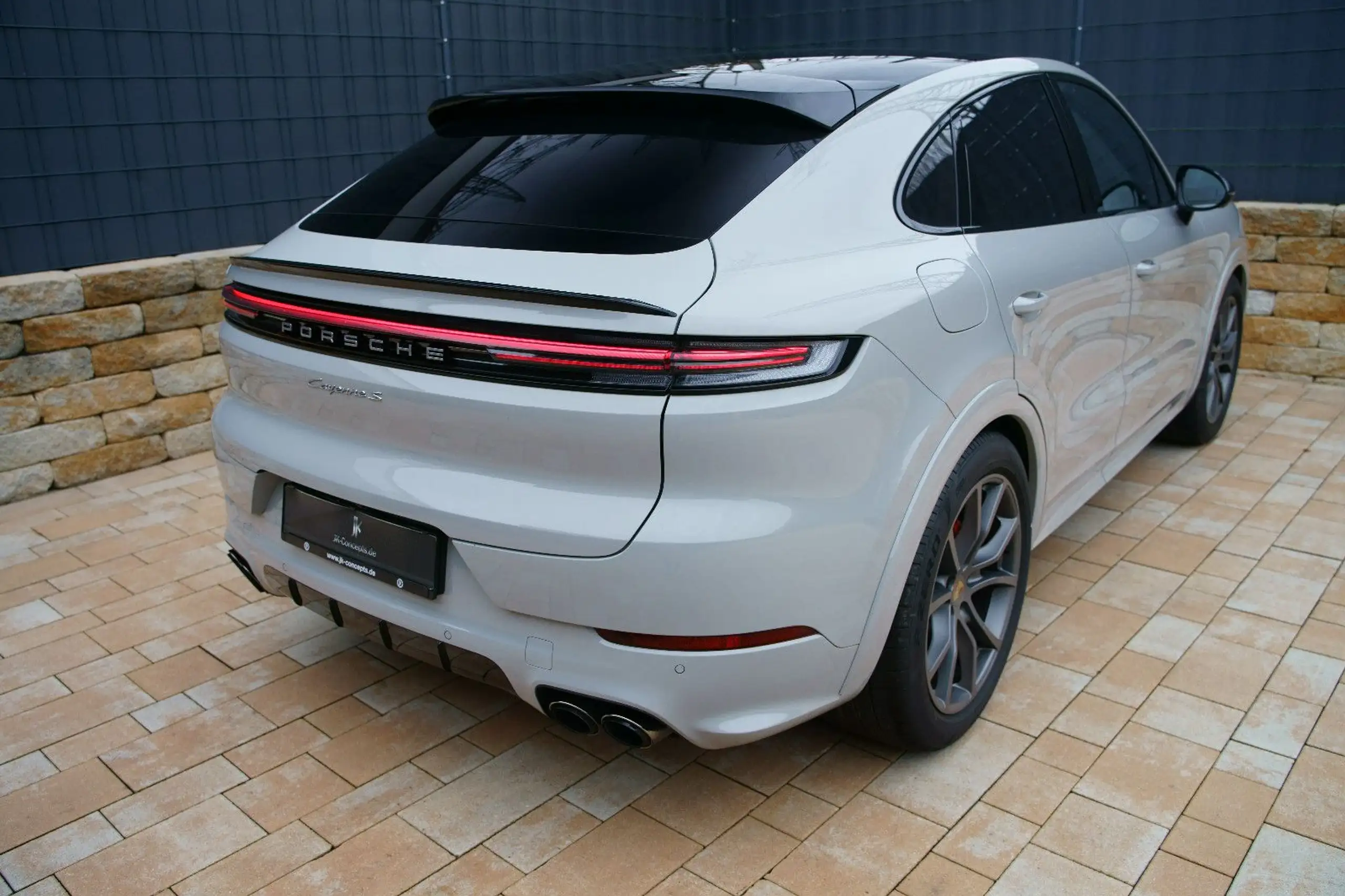 Porsche - Cayenne