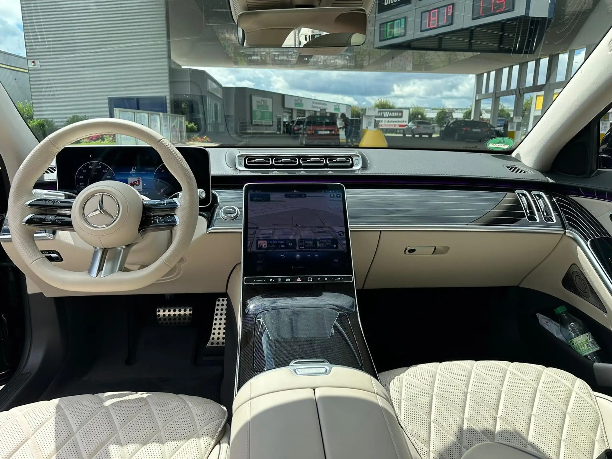 Mercedes-Benz - S 400