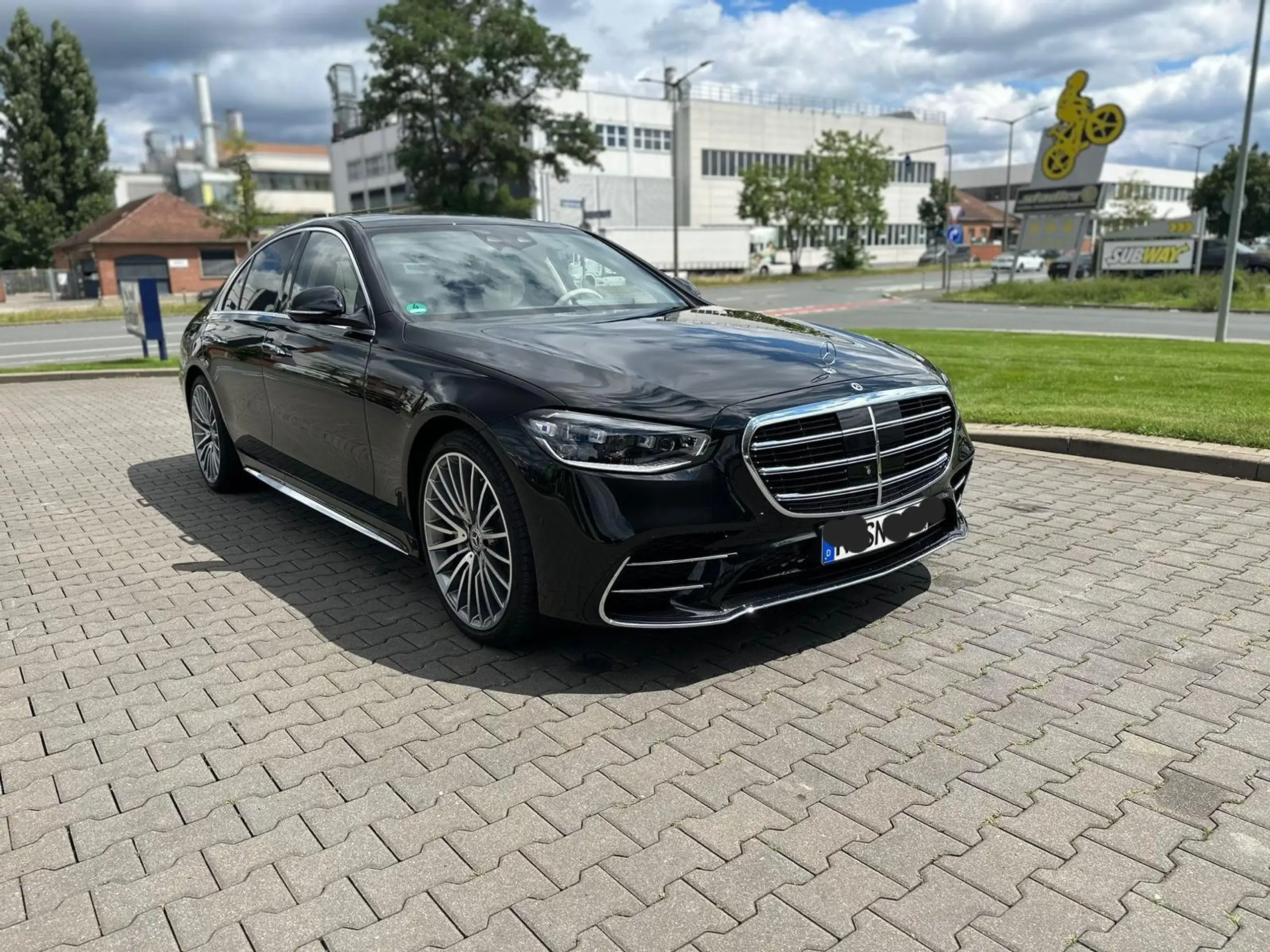 Mercedes-Benz - S 400