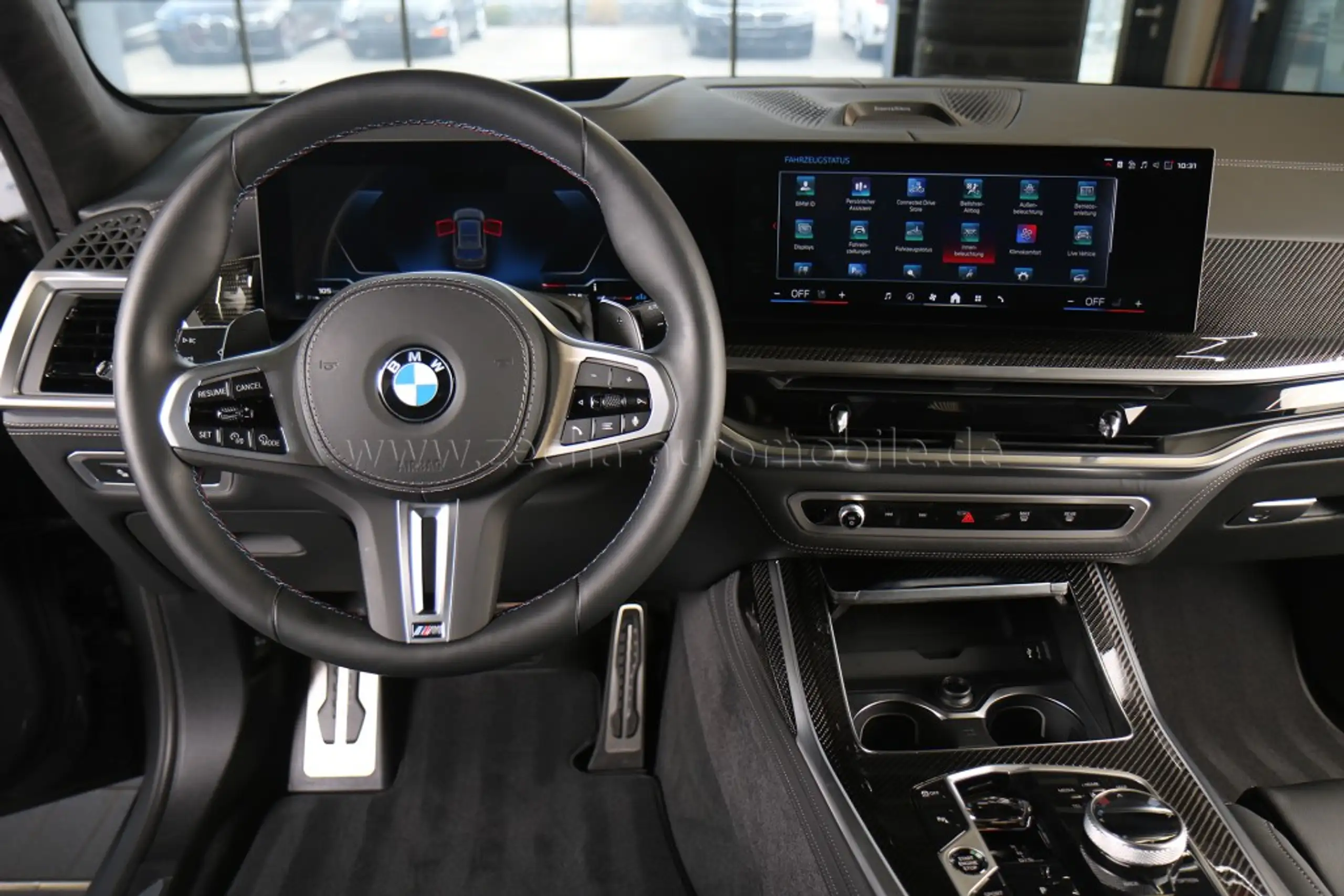 BMW - X7 M