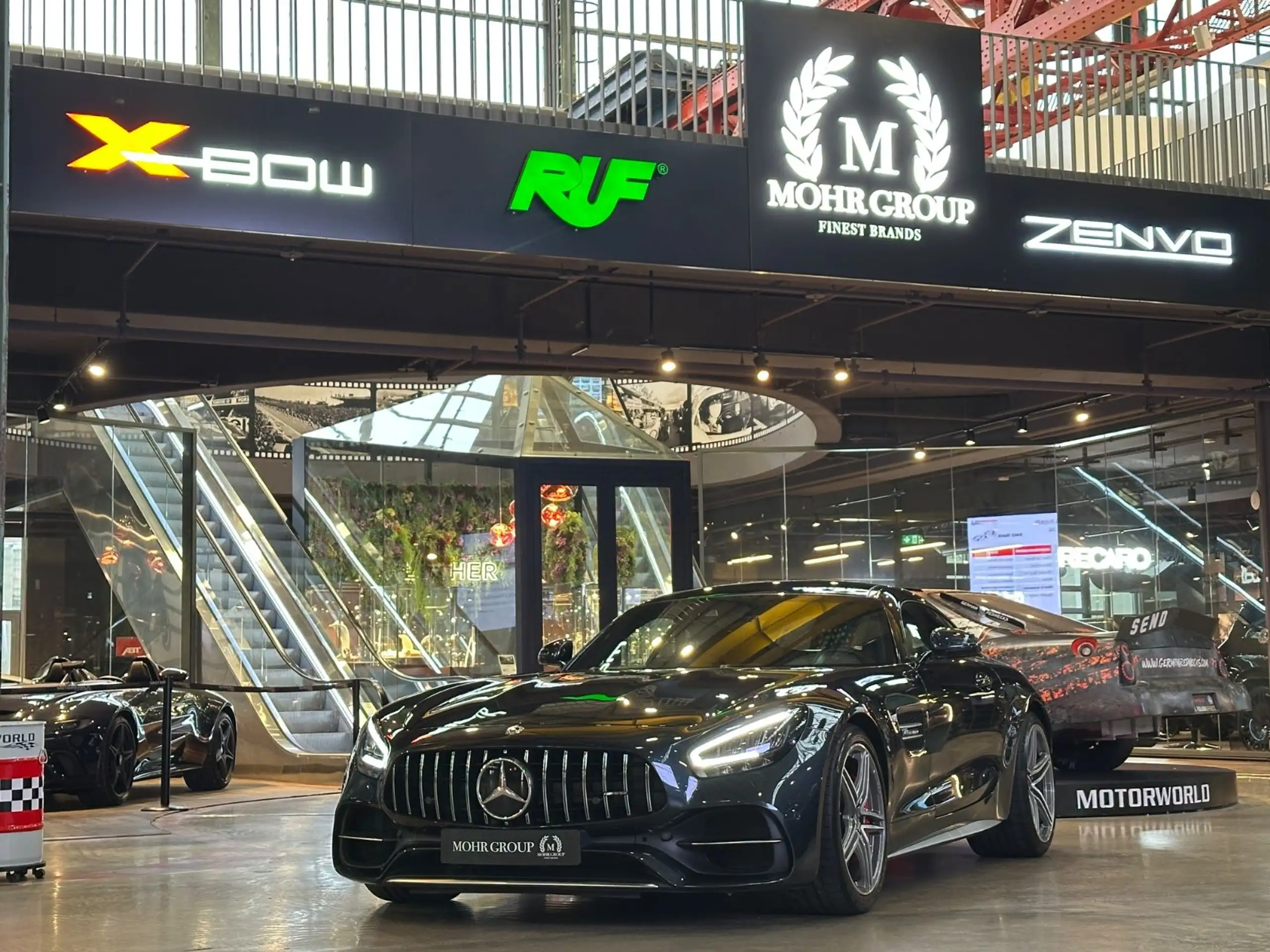 Mercedes-Benz - AMG GT