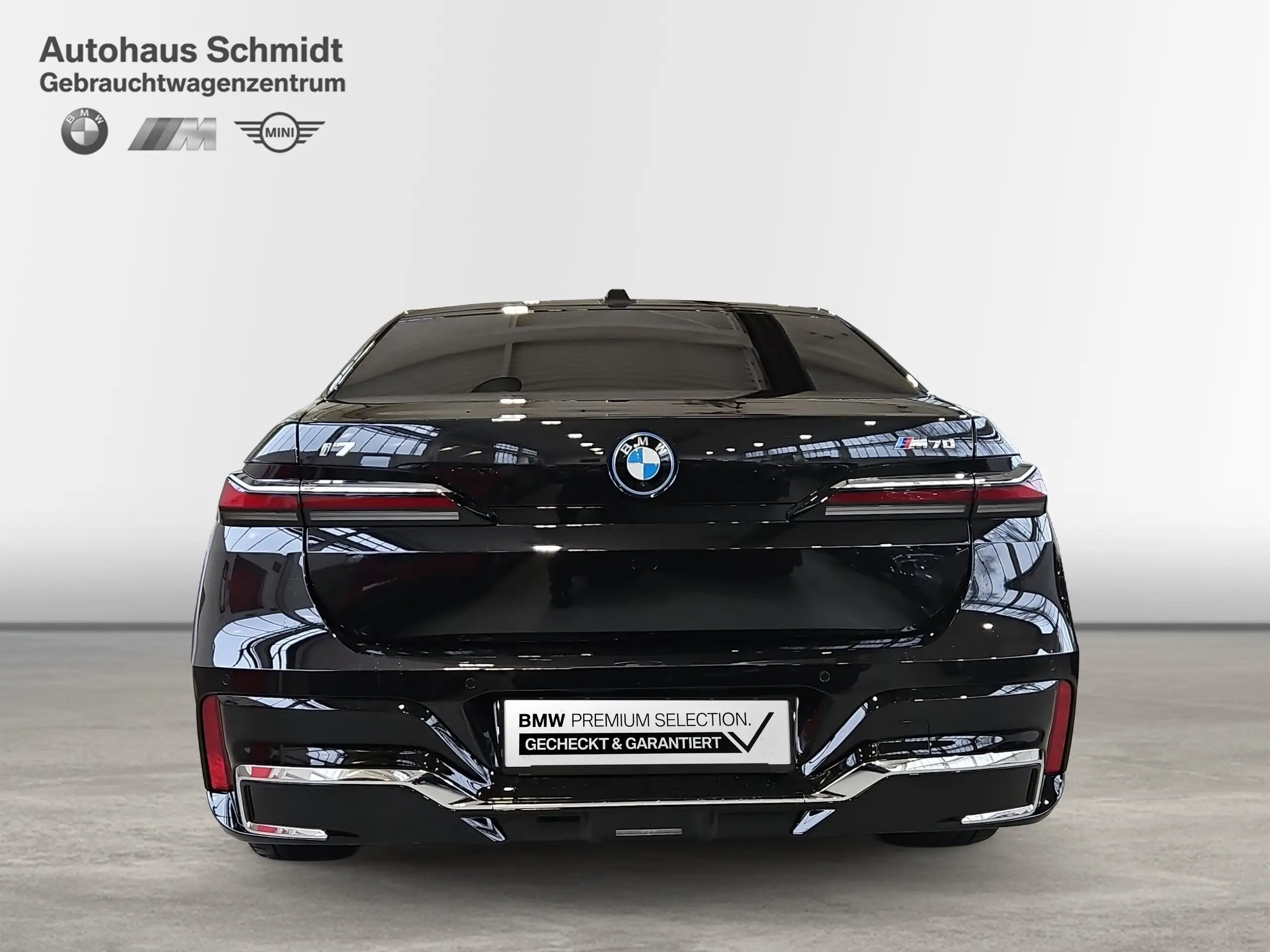 BMW - i7