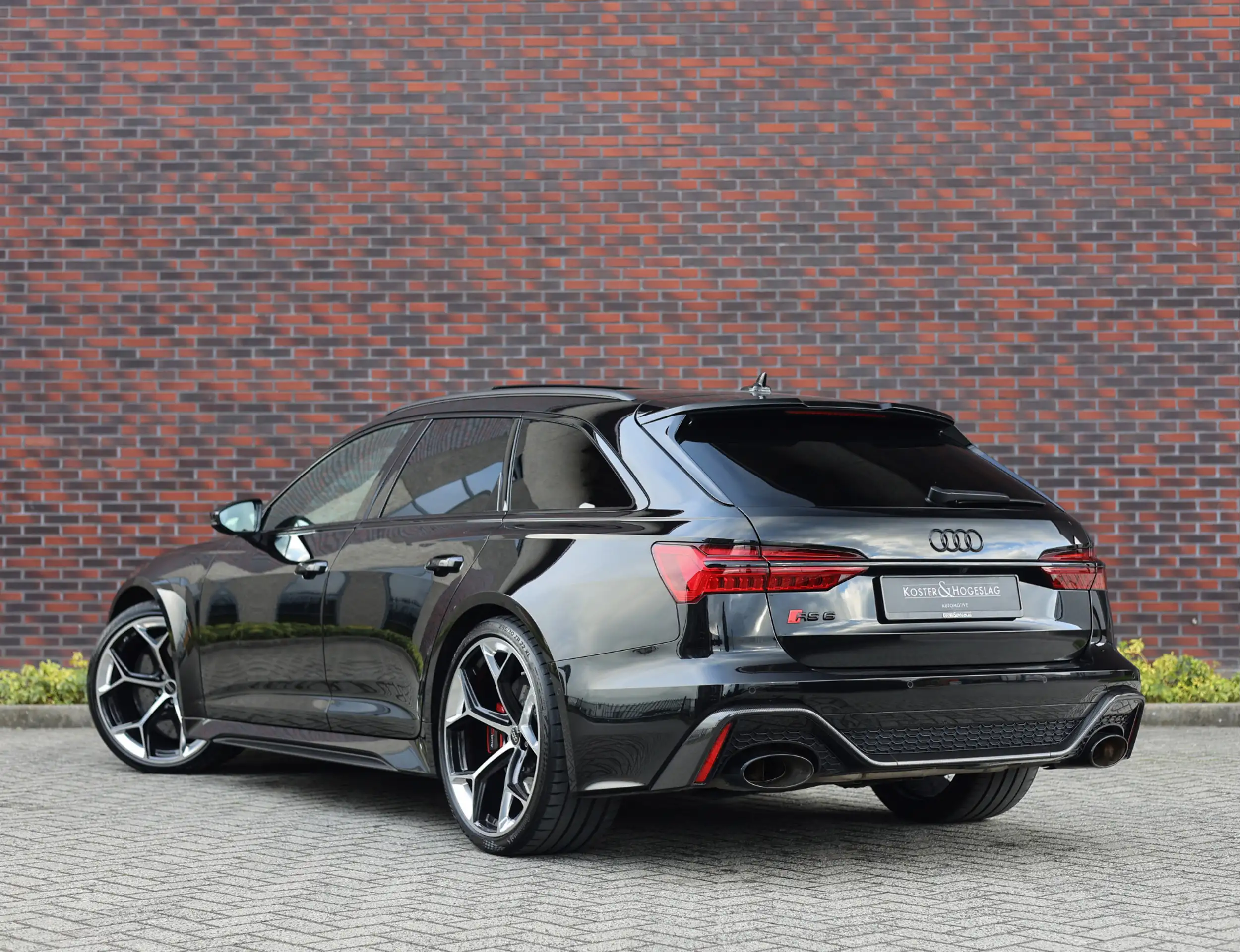 Audi - RS6