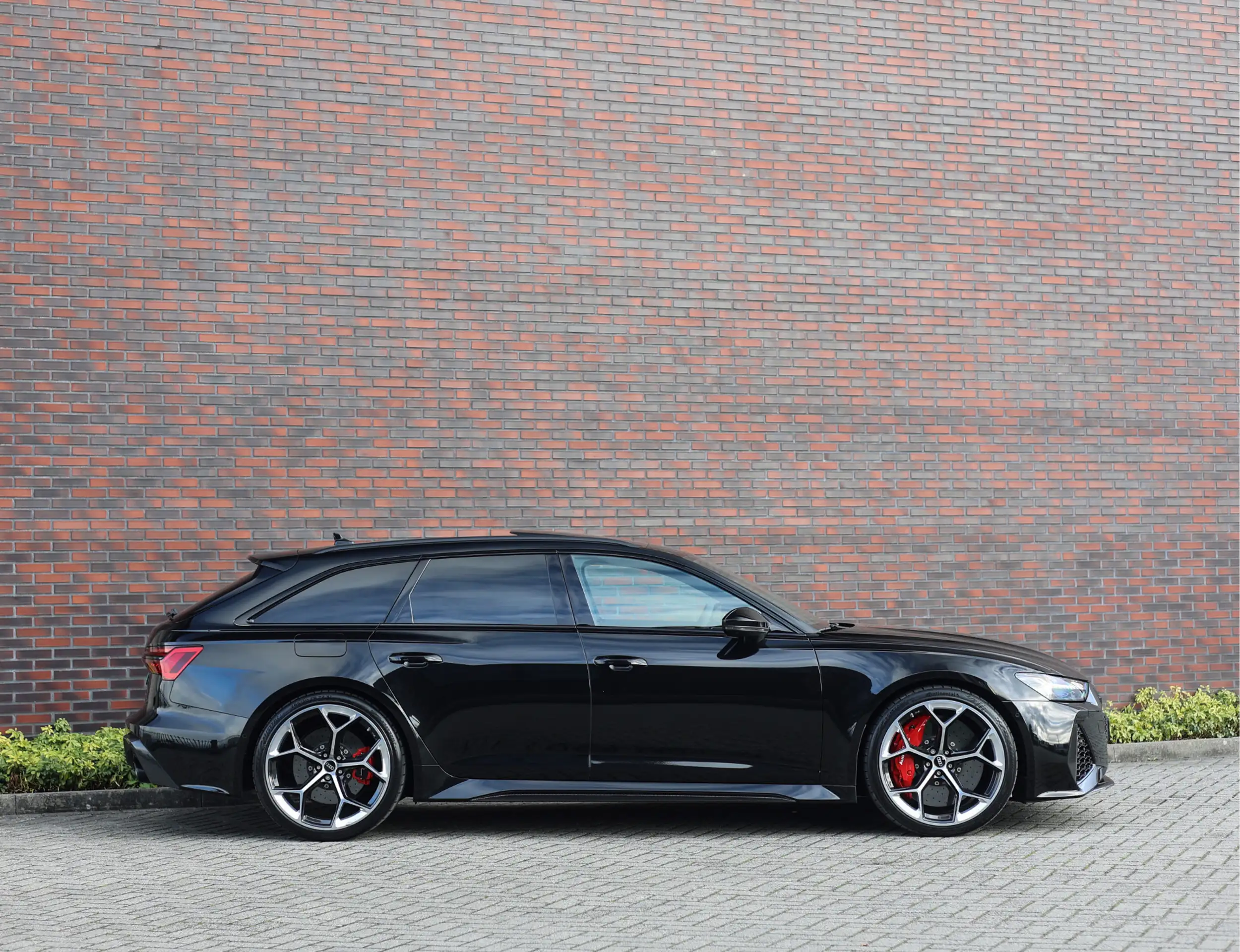 Audi - RS6