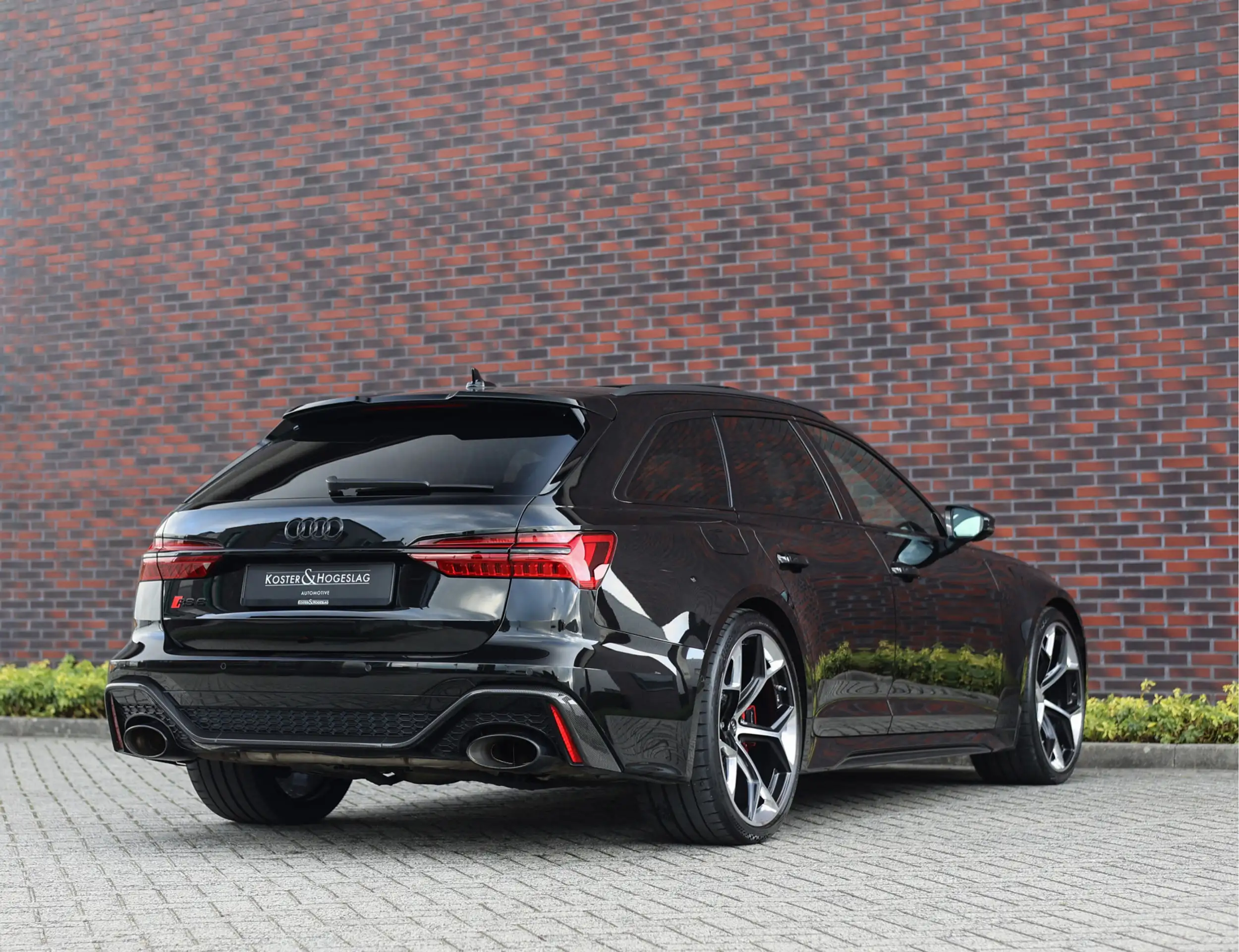 Audi - RS6