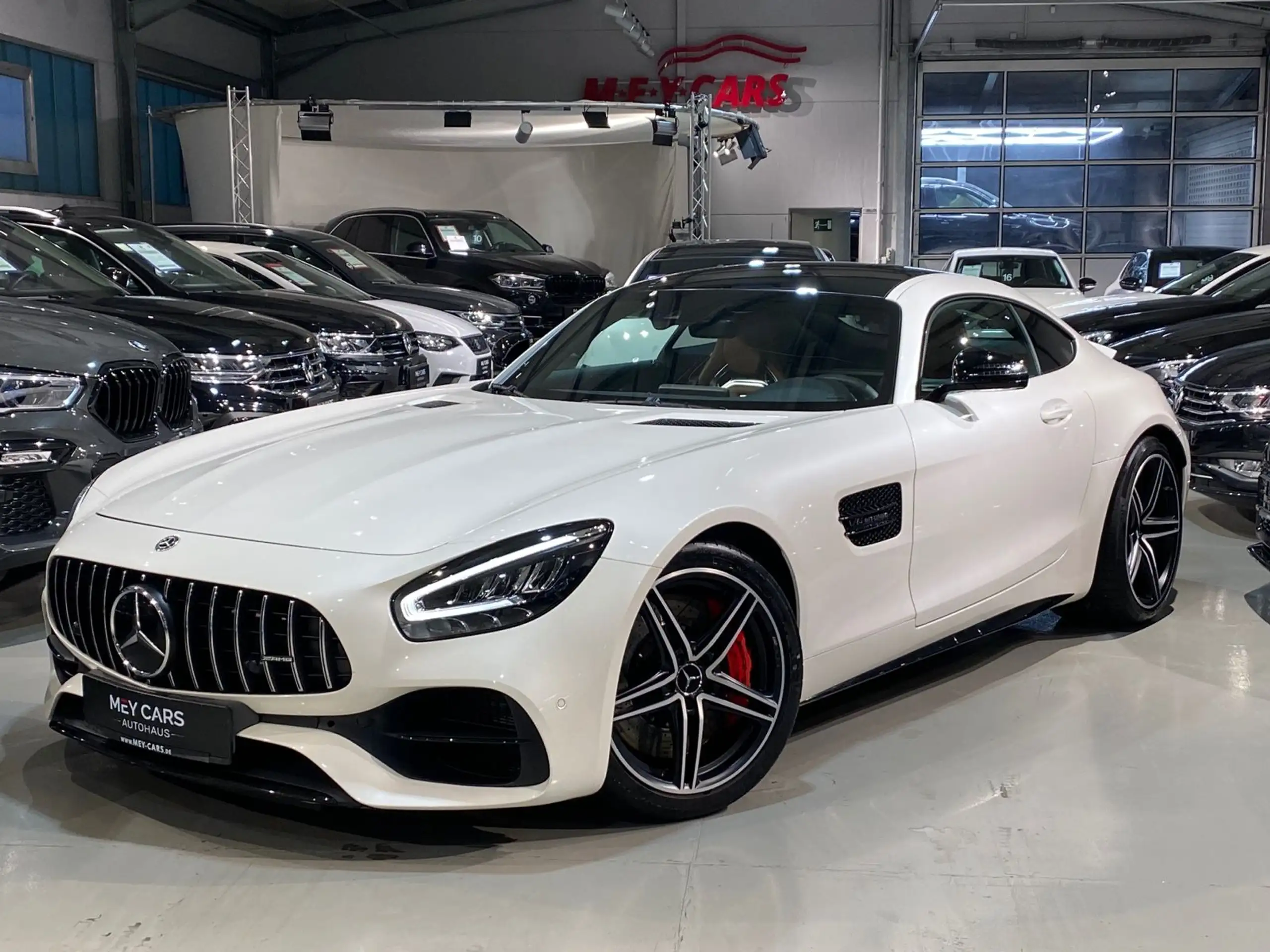 Mercedes-Benz - AMG GT