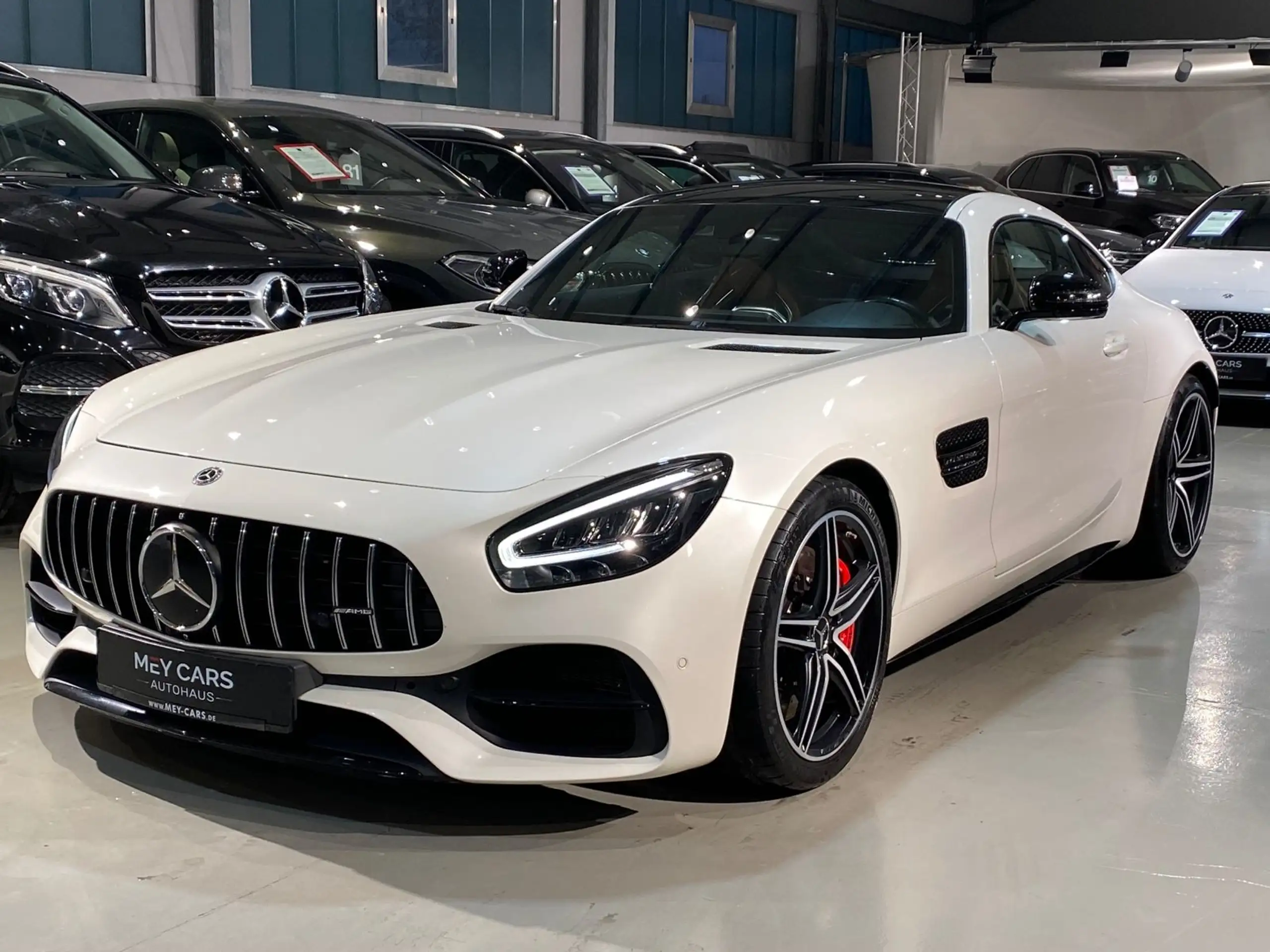 Mercedes-Benz - AMG GT