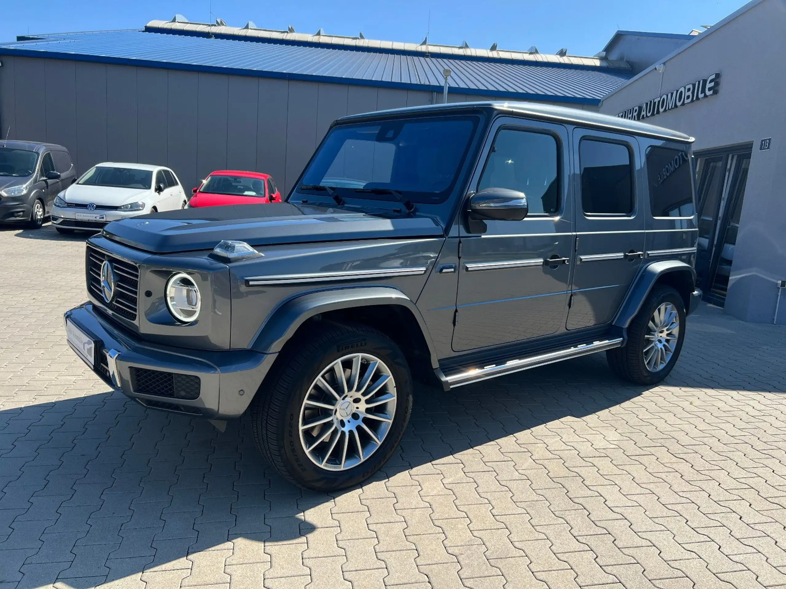 Mercedes-Benz - G 350