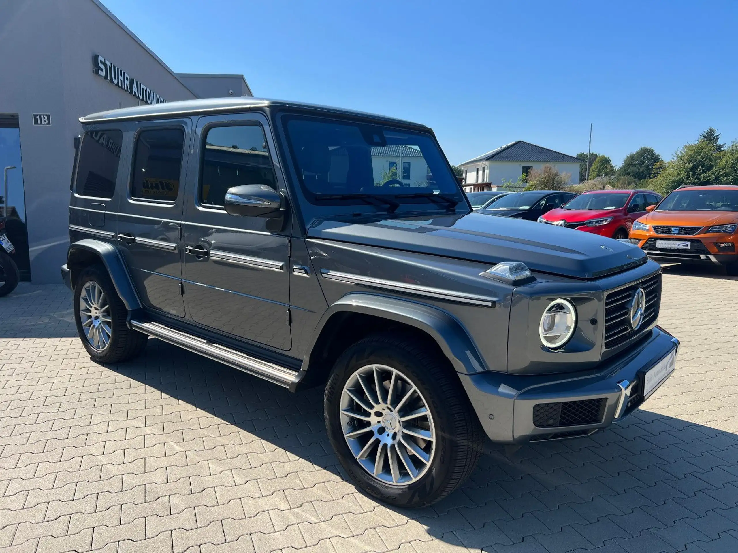 Mercedes-Benz - G 350