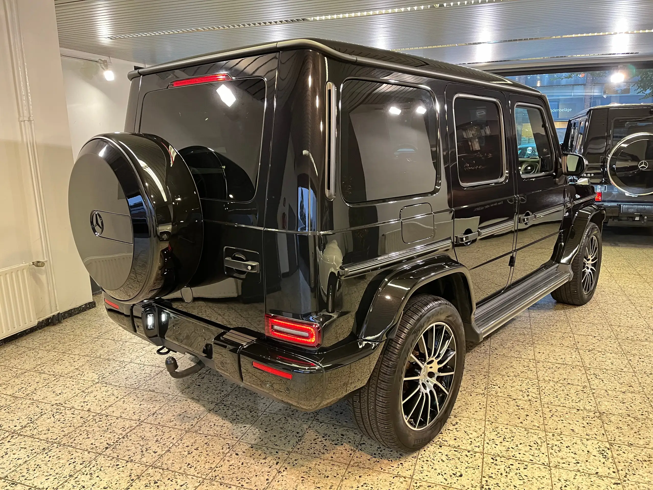 Mercedes-Benz - G 500