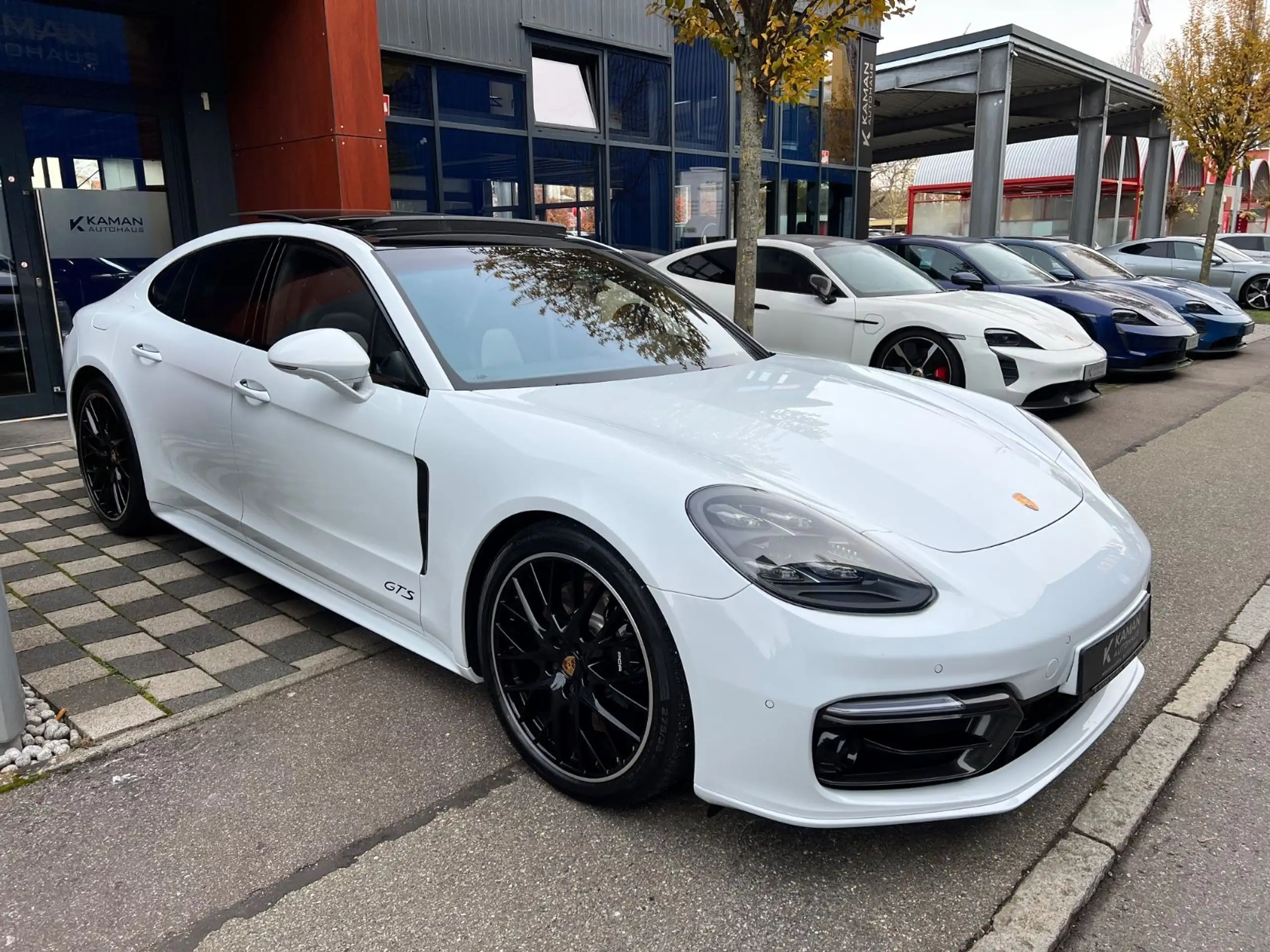 Porsche - Panamera