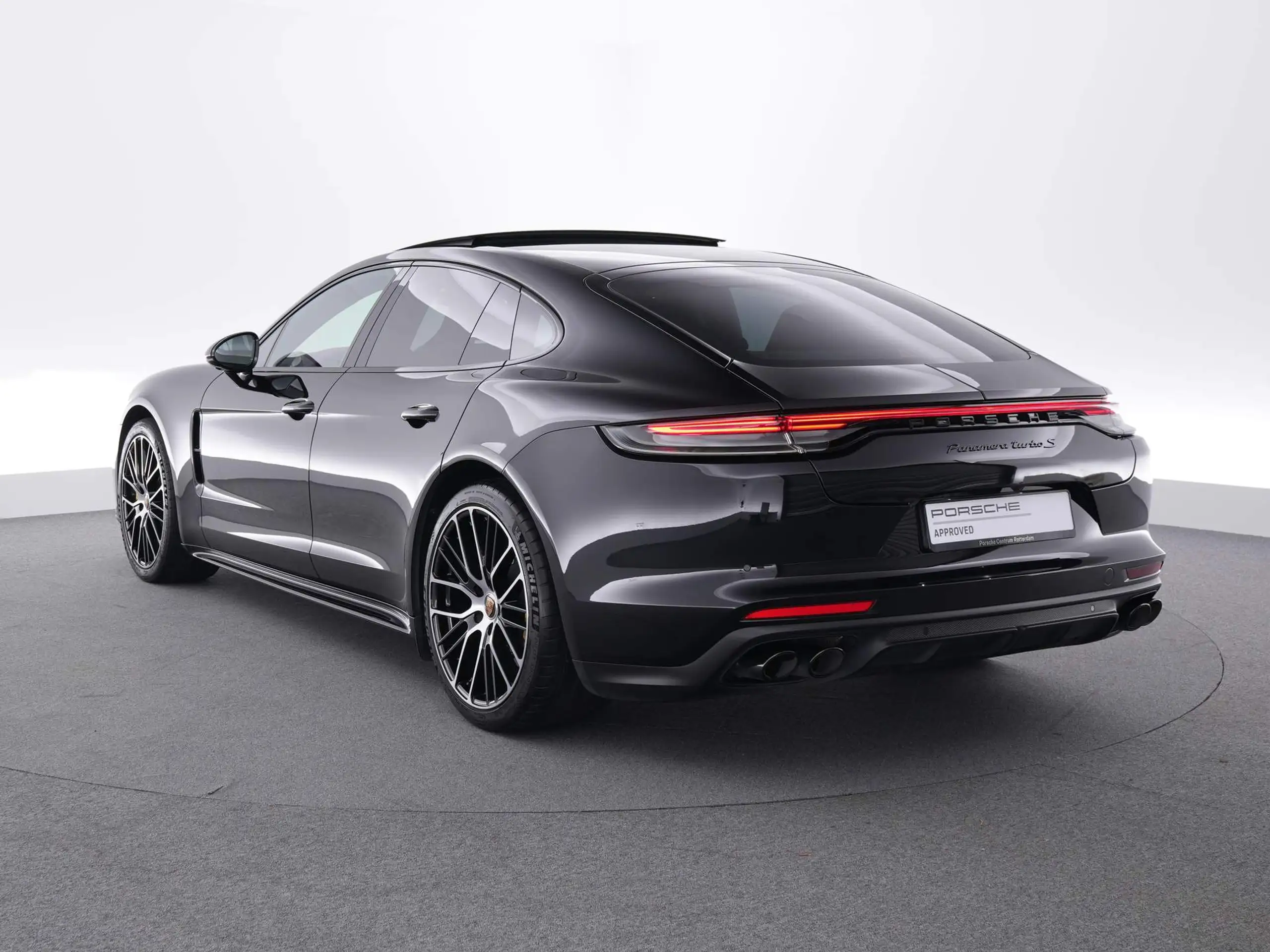 Porsche - Panamera