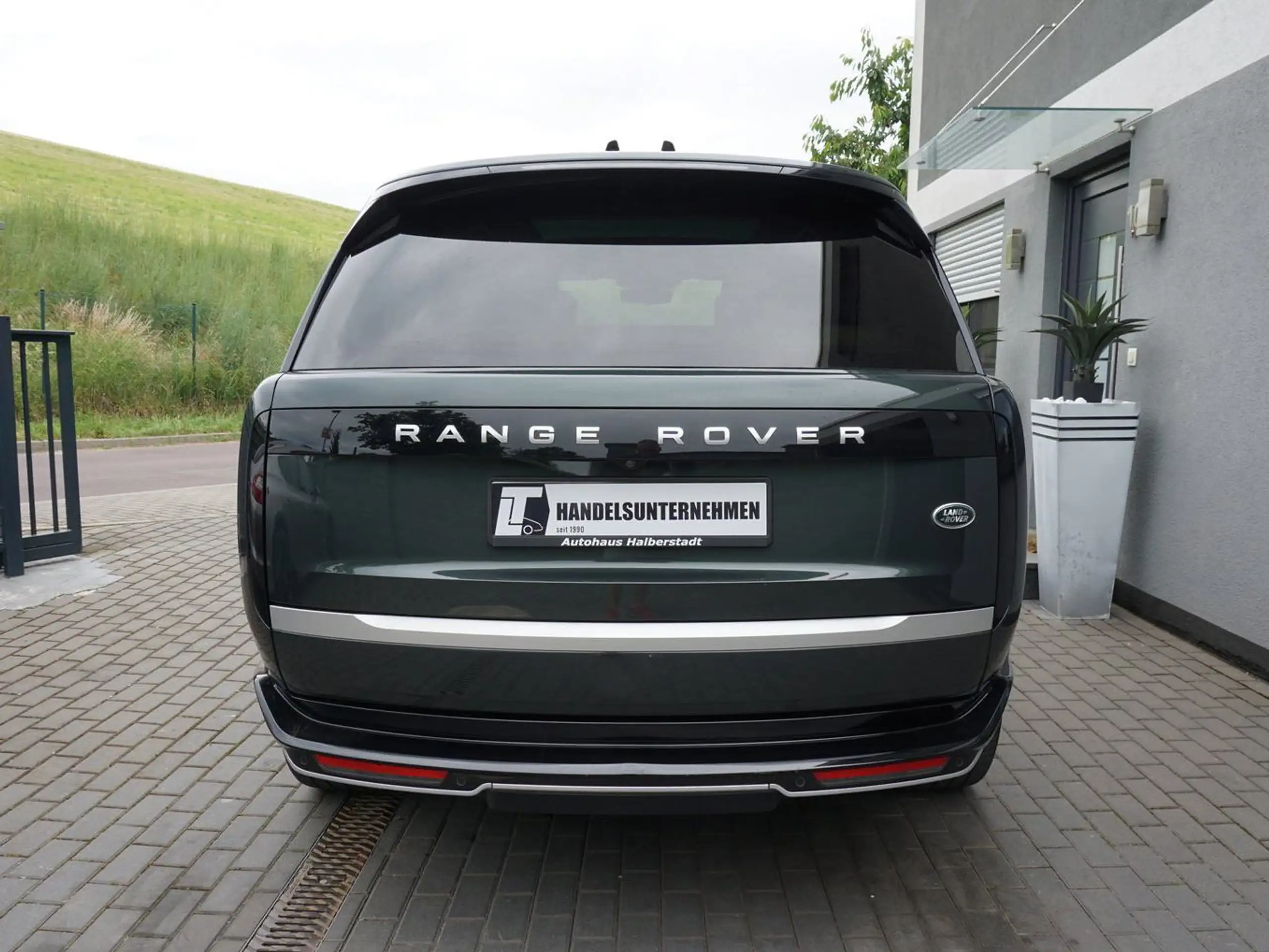 Land Rover - Range Rover