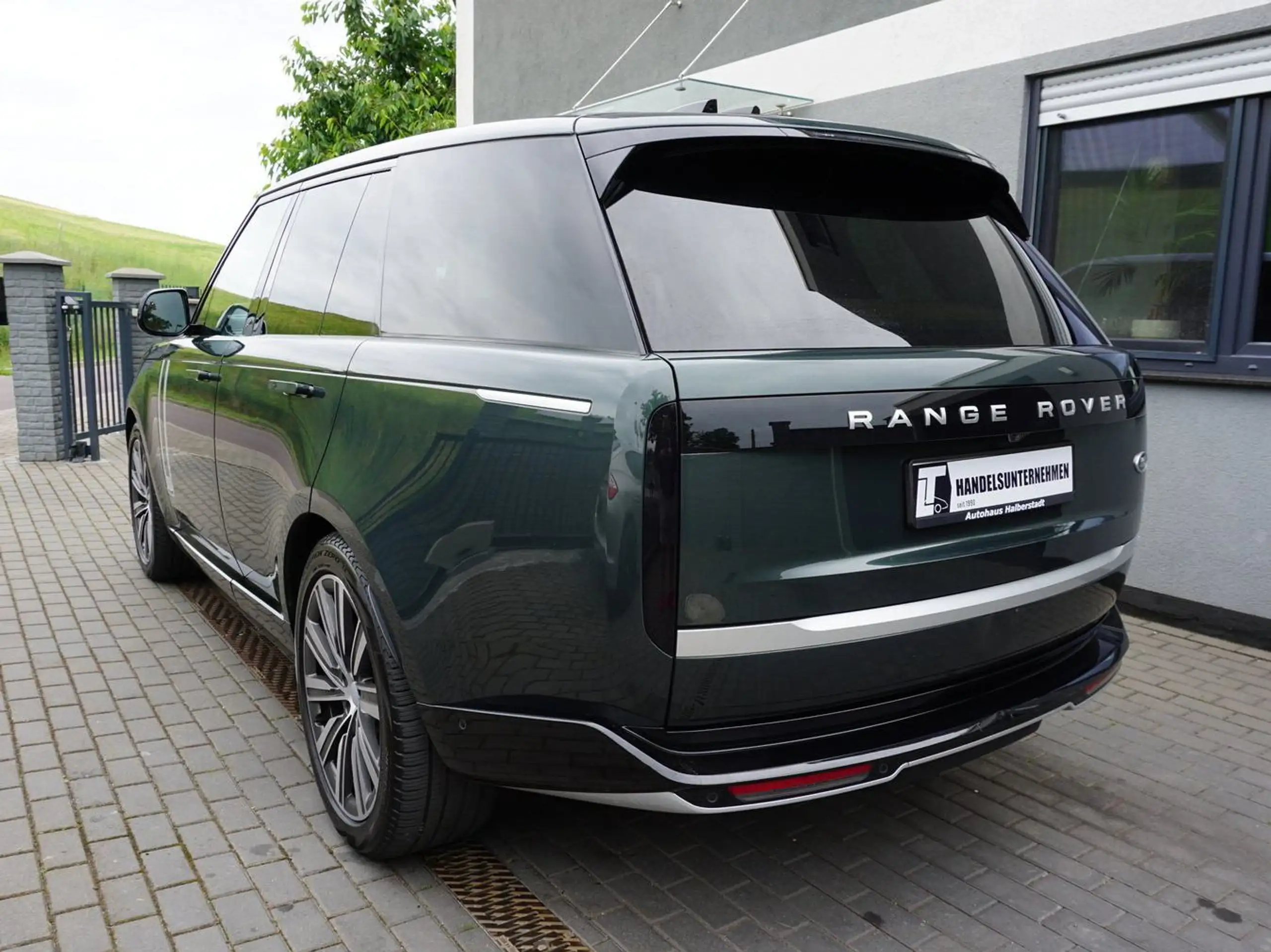 Land Rover - Range Rover