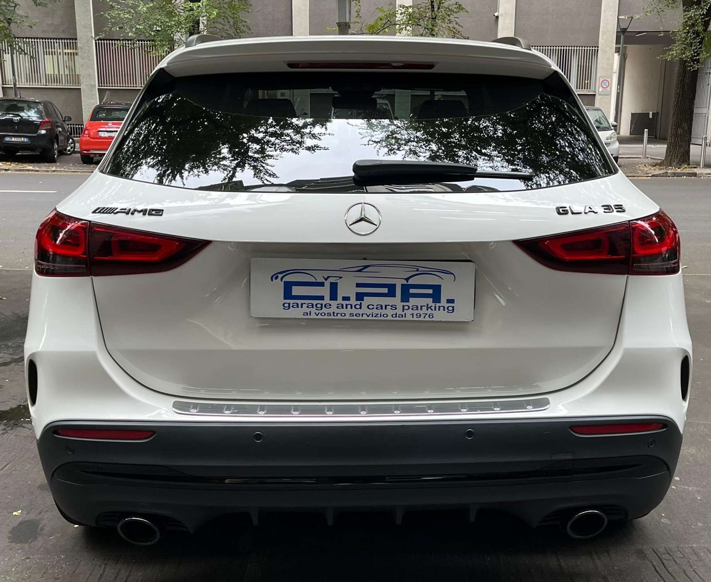 Mercedes-Benz - GLA 35 AMG