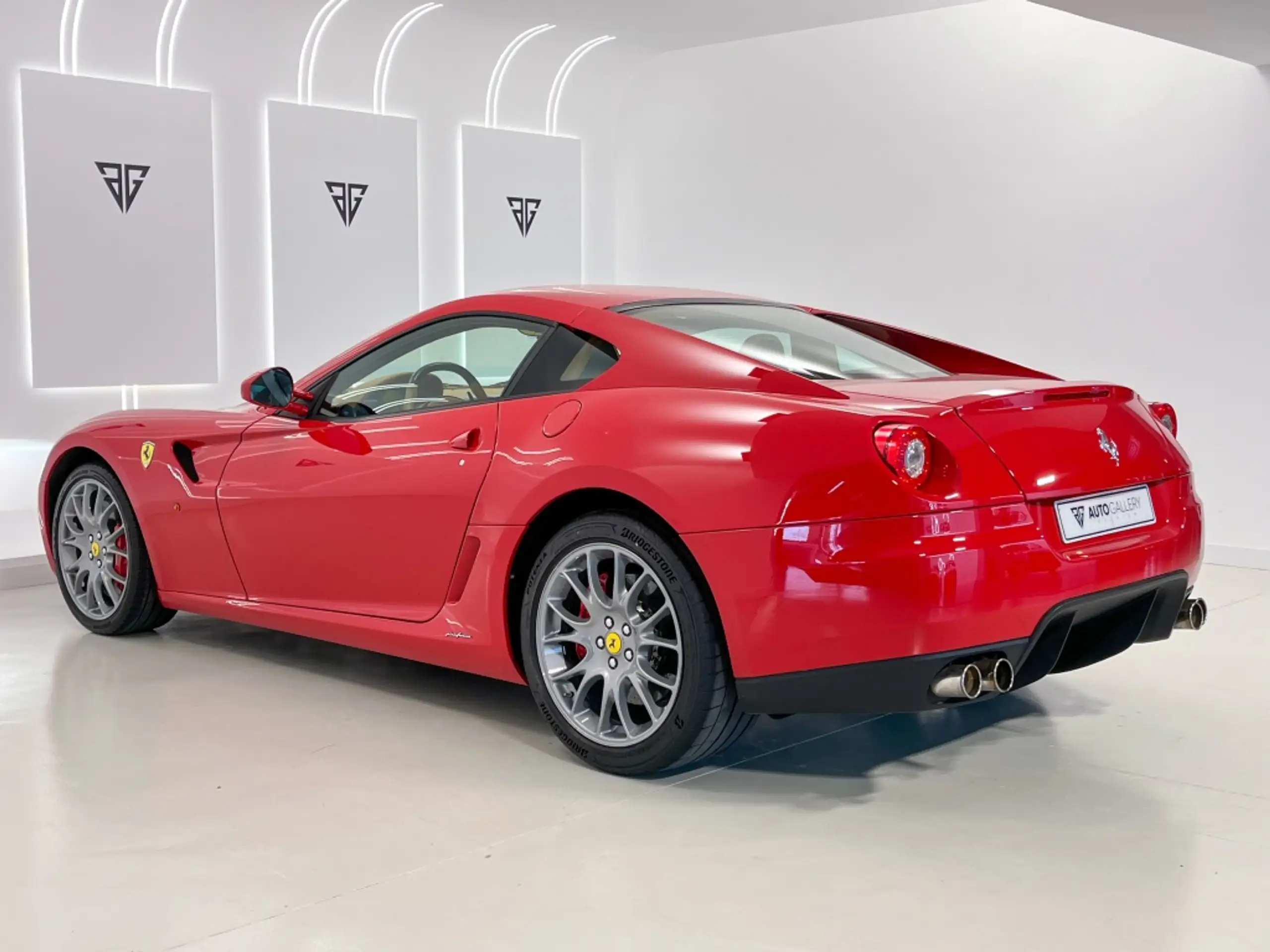 Ferrari - 599