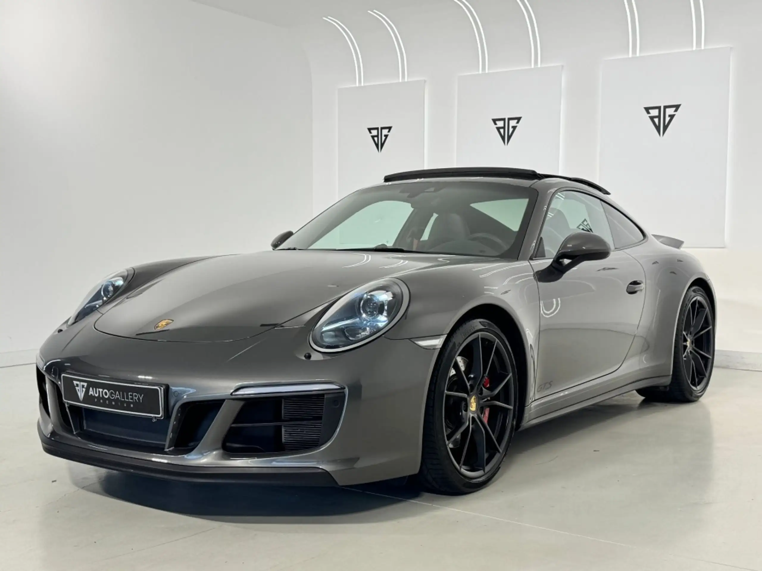 Porsche - 991