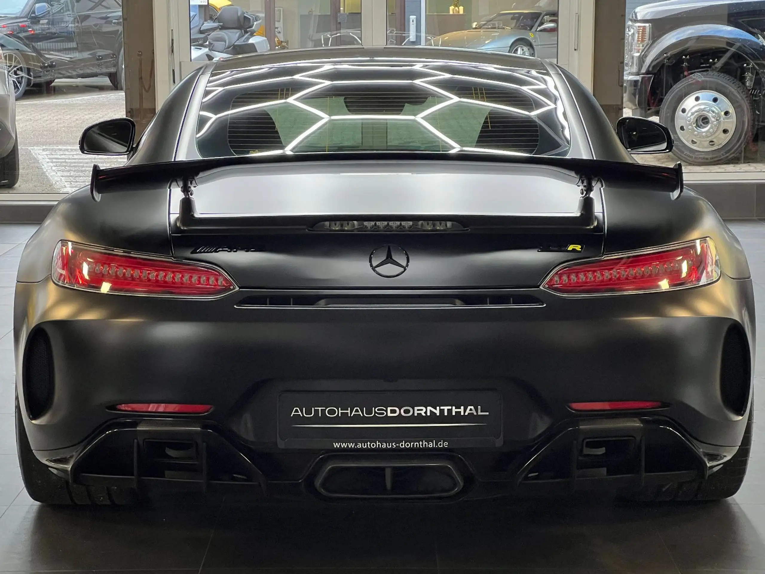 Mercedes-Benz - AMG GT