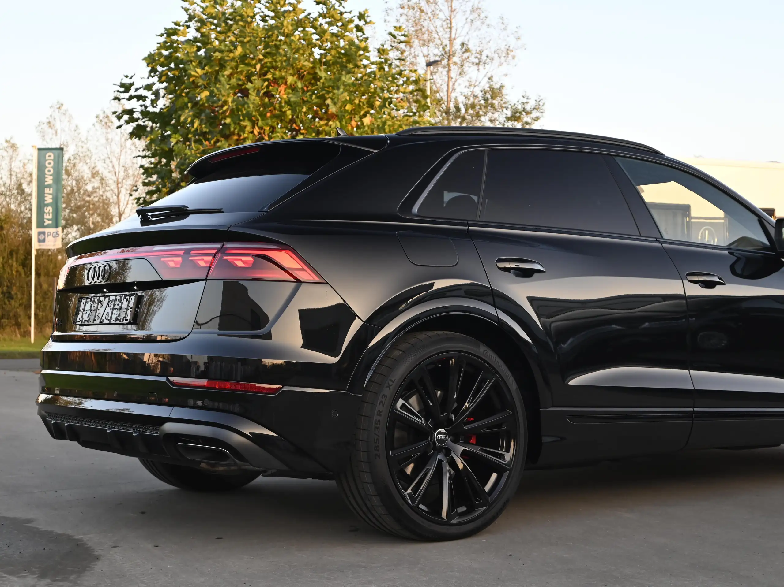 Audi - Q8