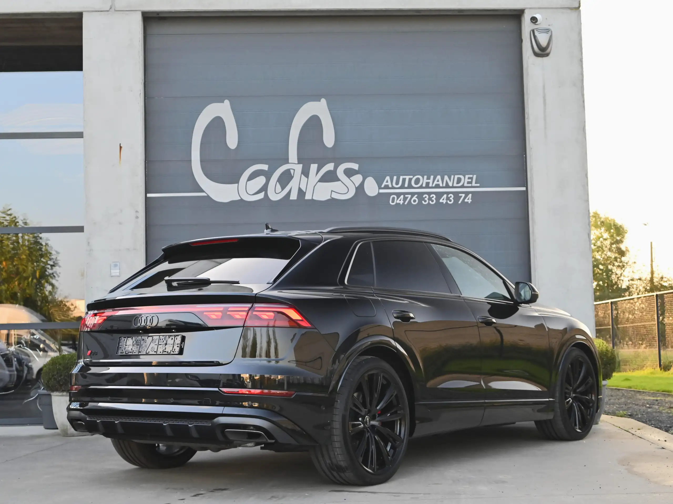 Audi - Q8