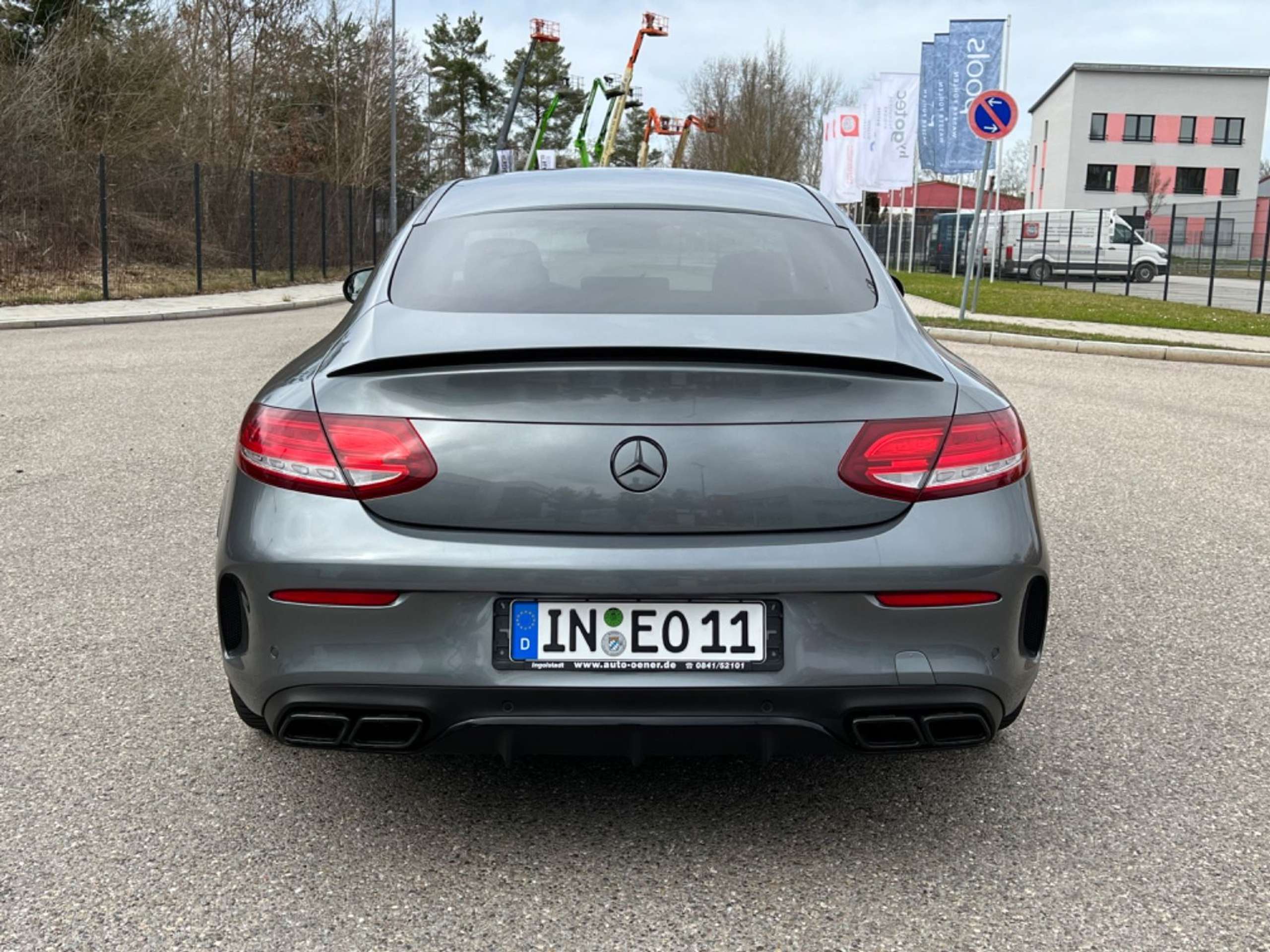 Mercedes-Benz - C 63 AMG