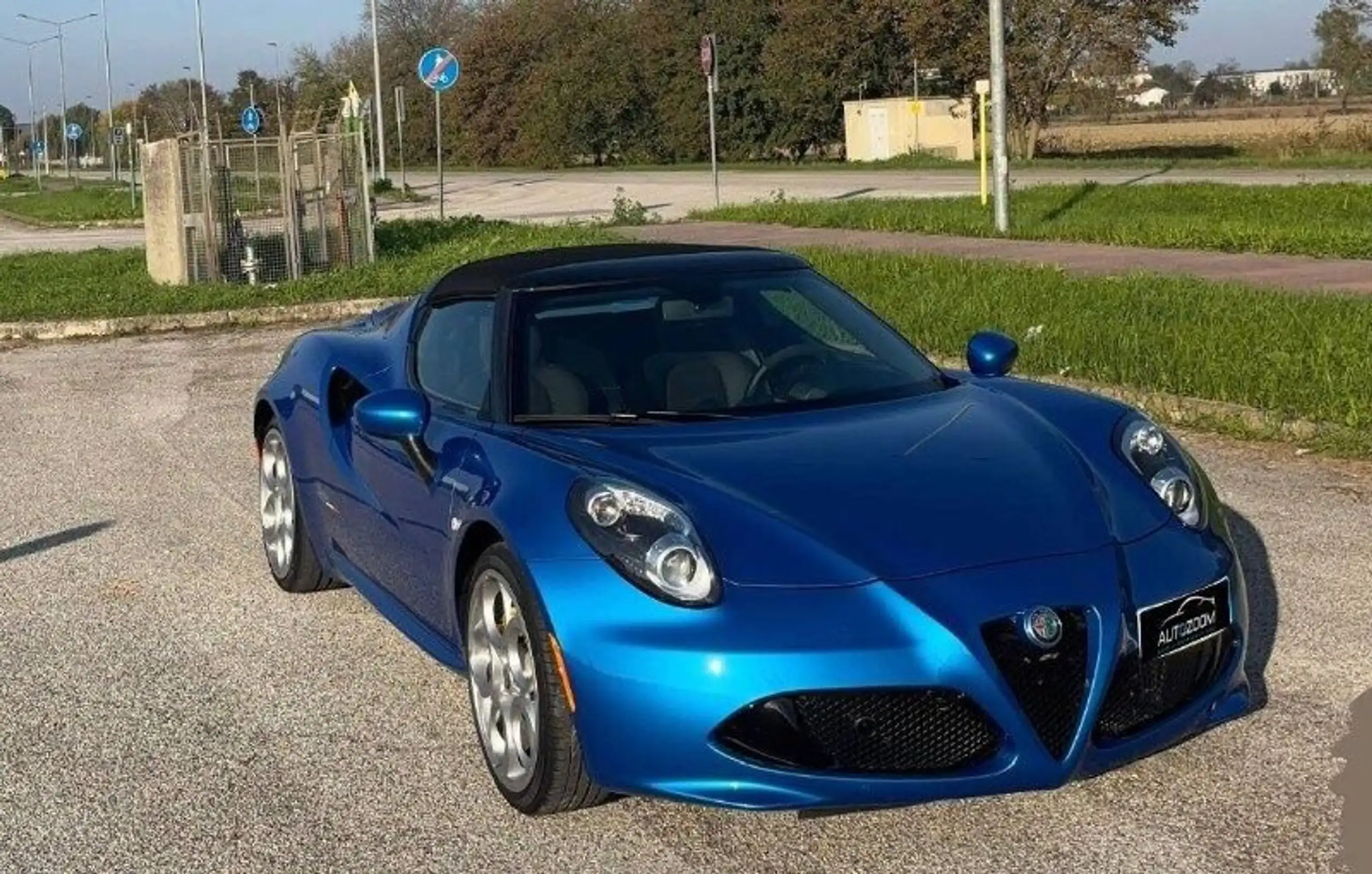 Alfa Romeo - 4C