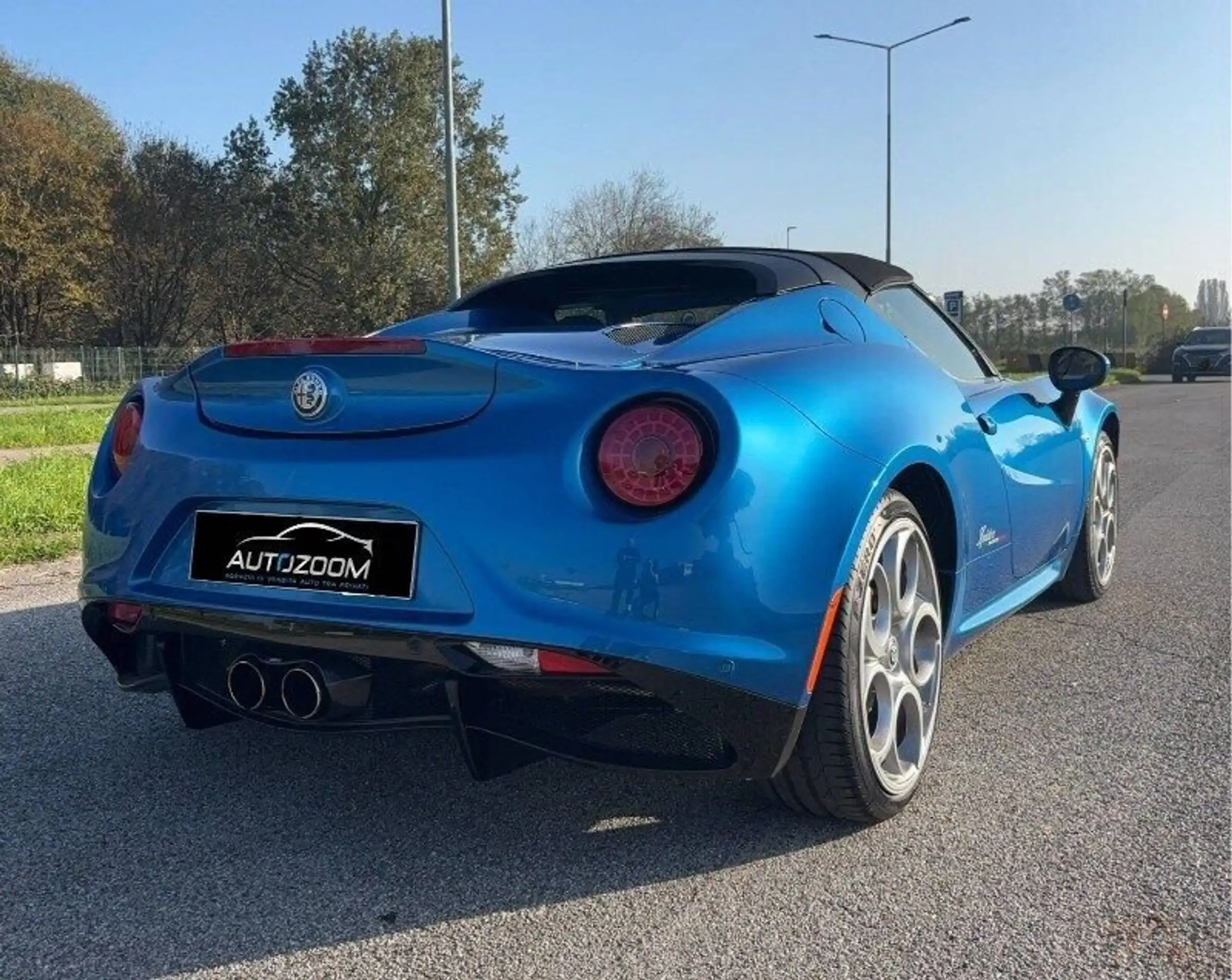 Alfa Romeo - 4C