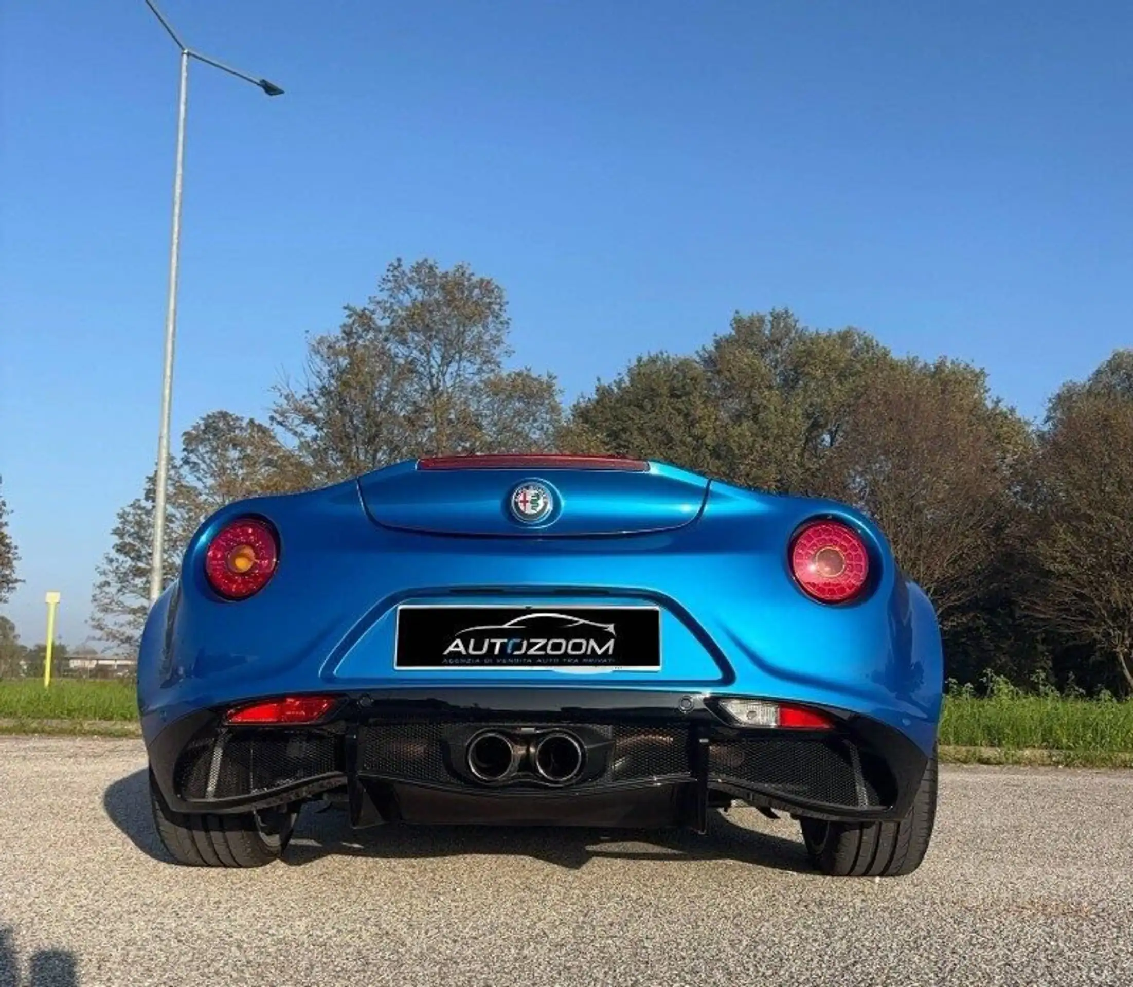 Alfa Romeo - 4C