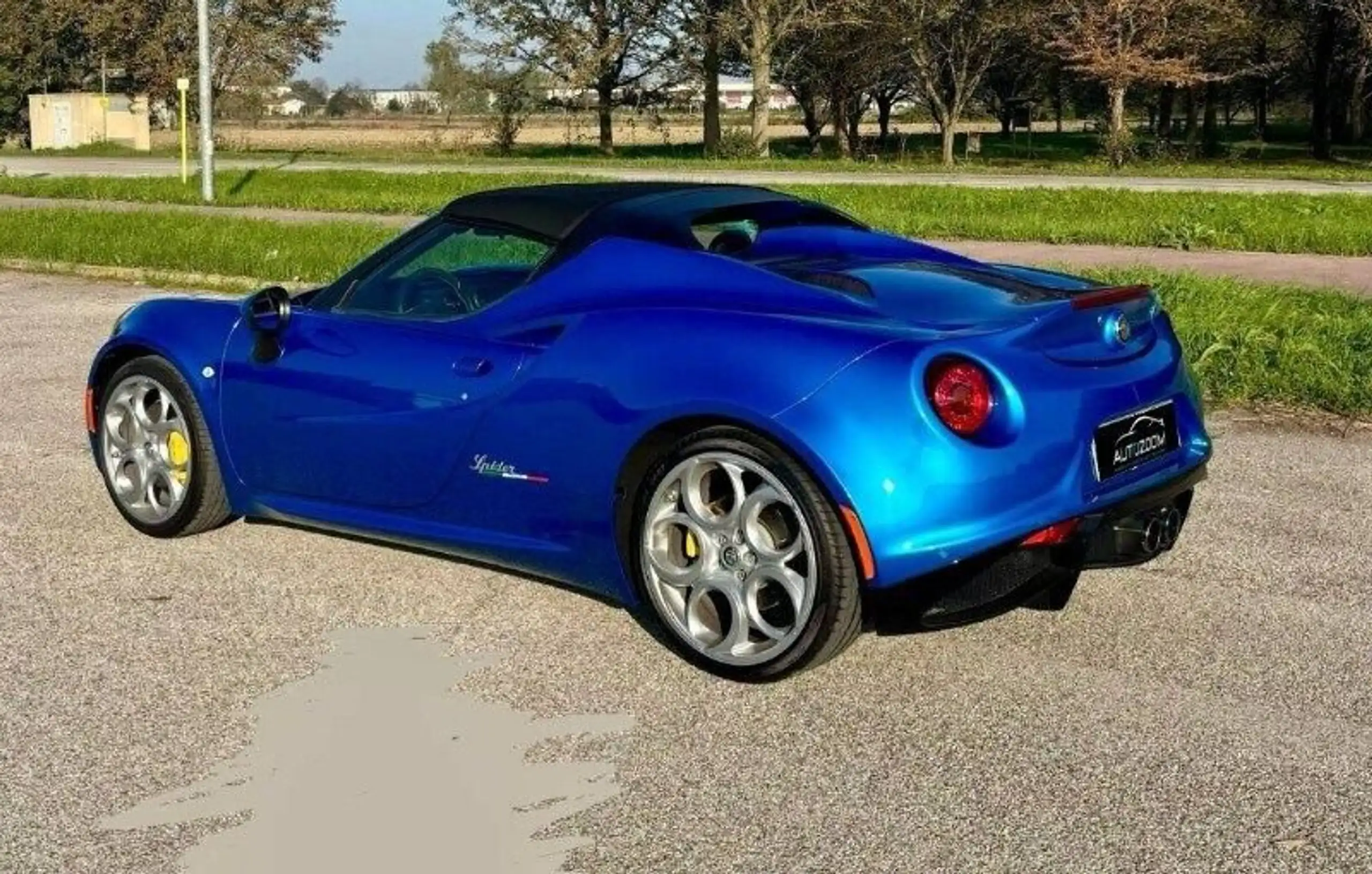 Alfa Romeo - 4C