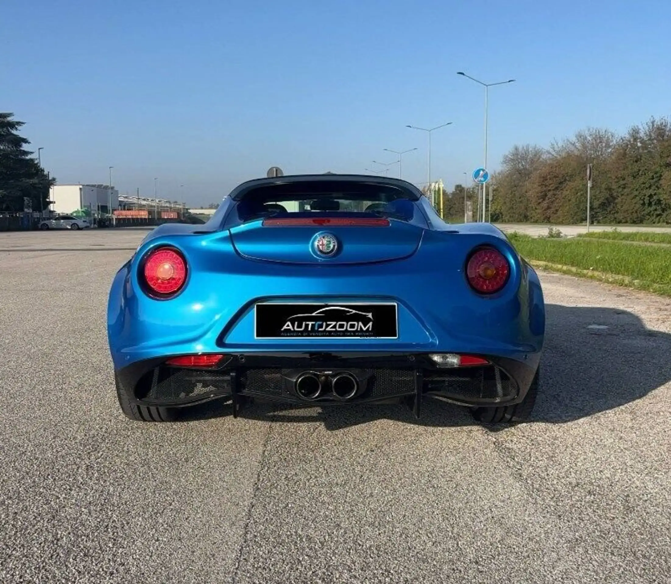 Alfa Romeo - 4C