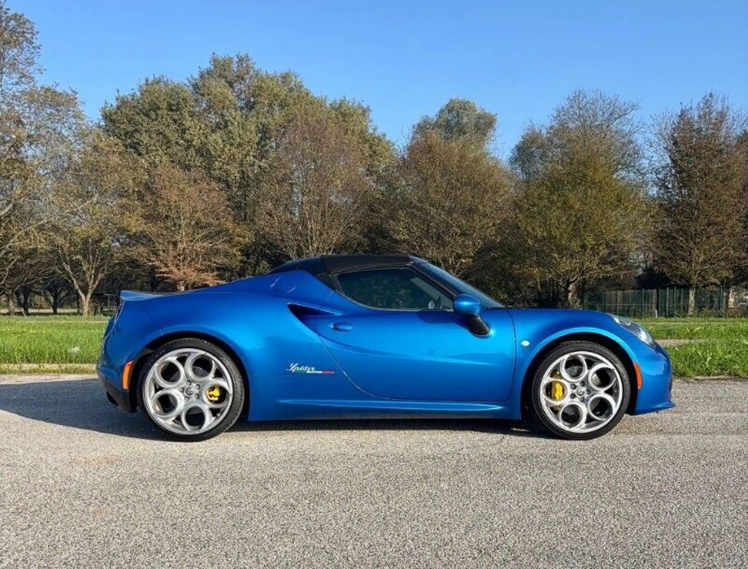 Alfa Romeo - 4C