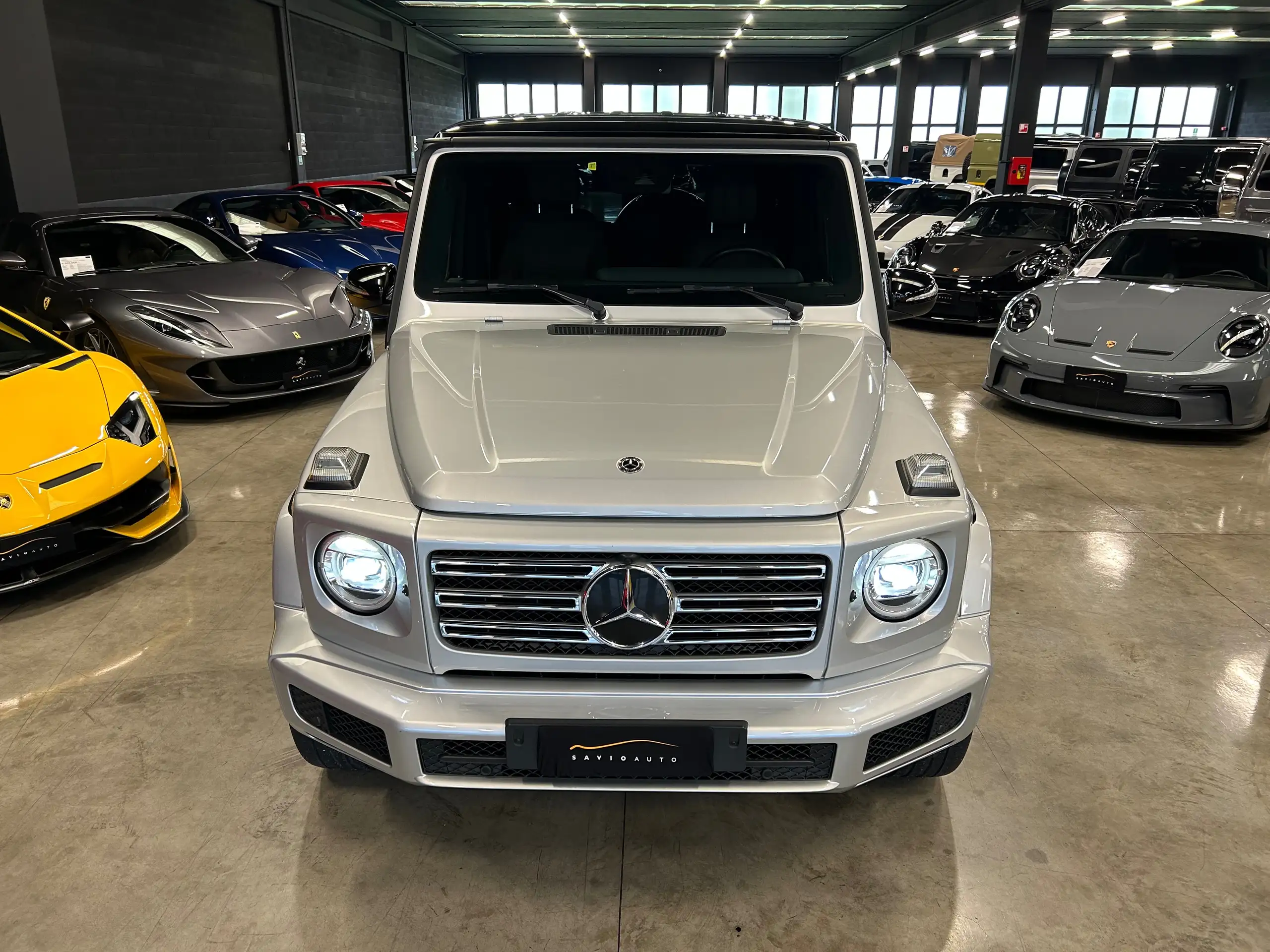 Mercedes-Benz - G 500