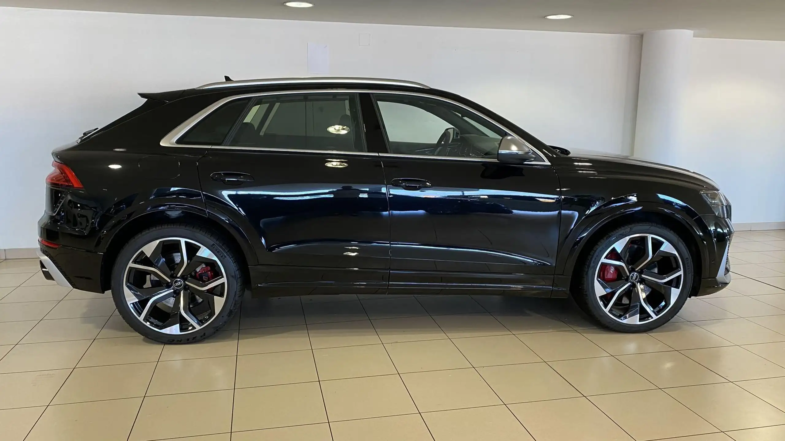 Audi - RS Q8