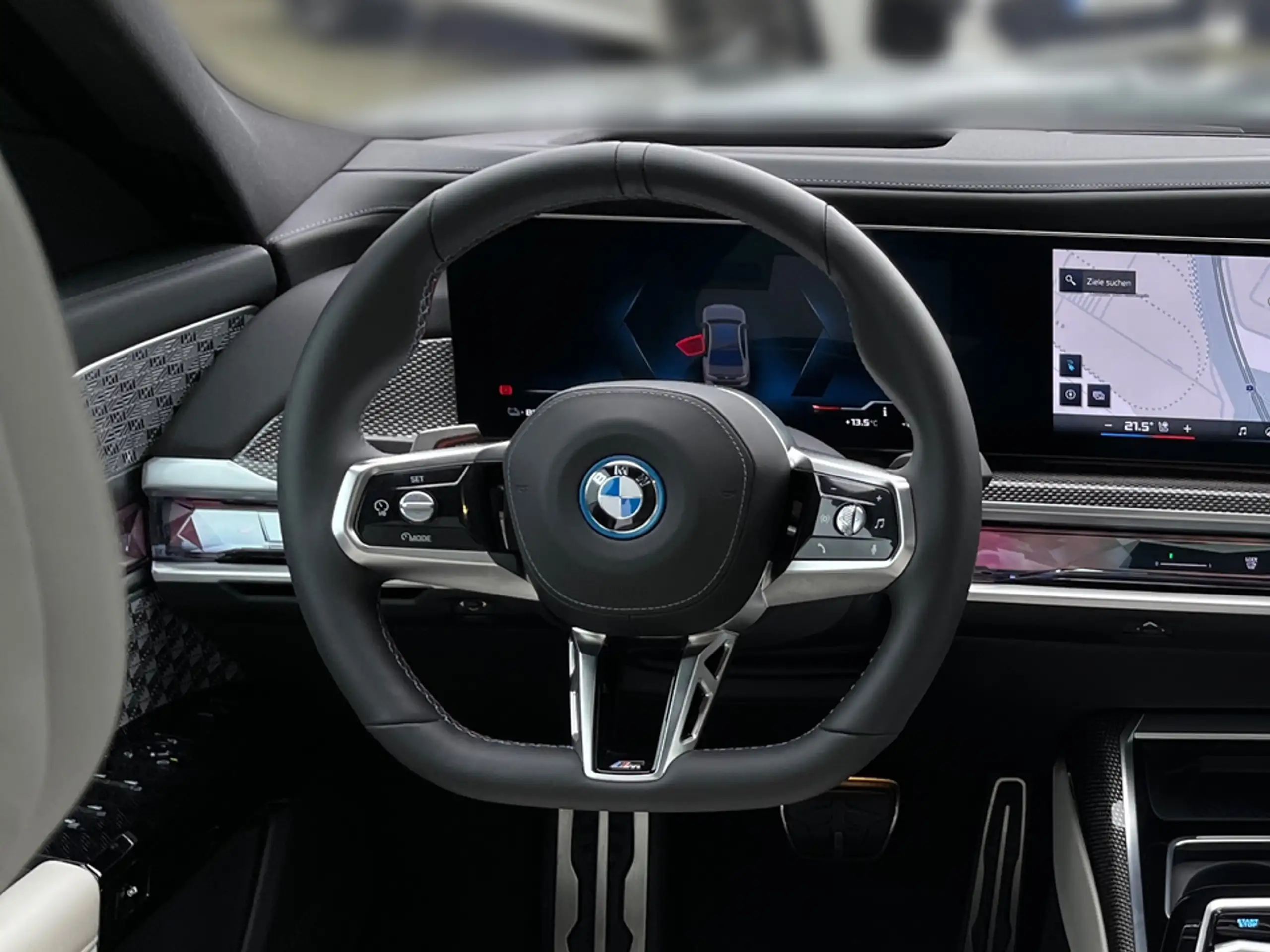 BMW - i7