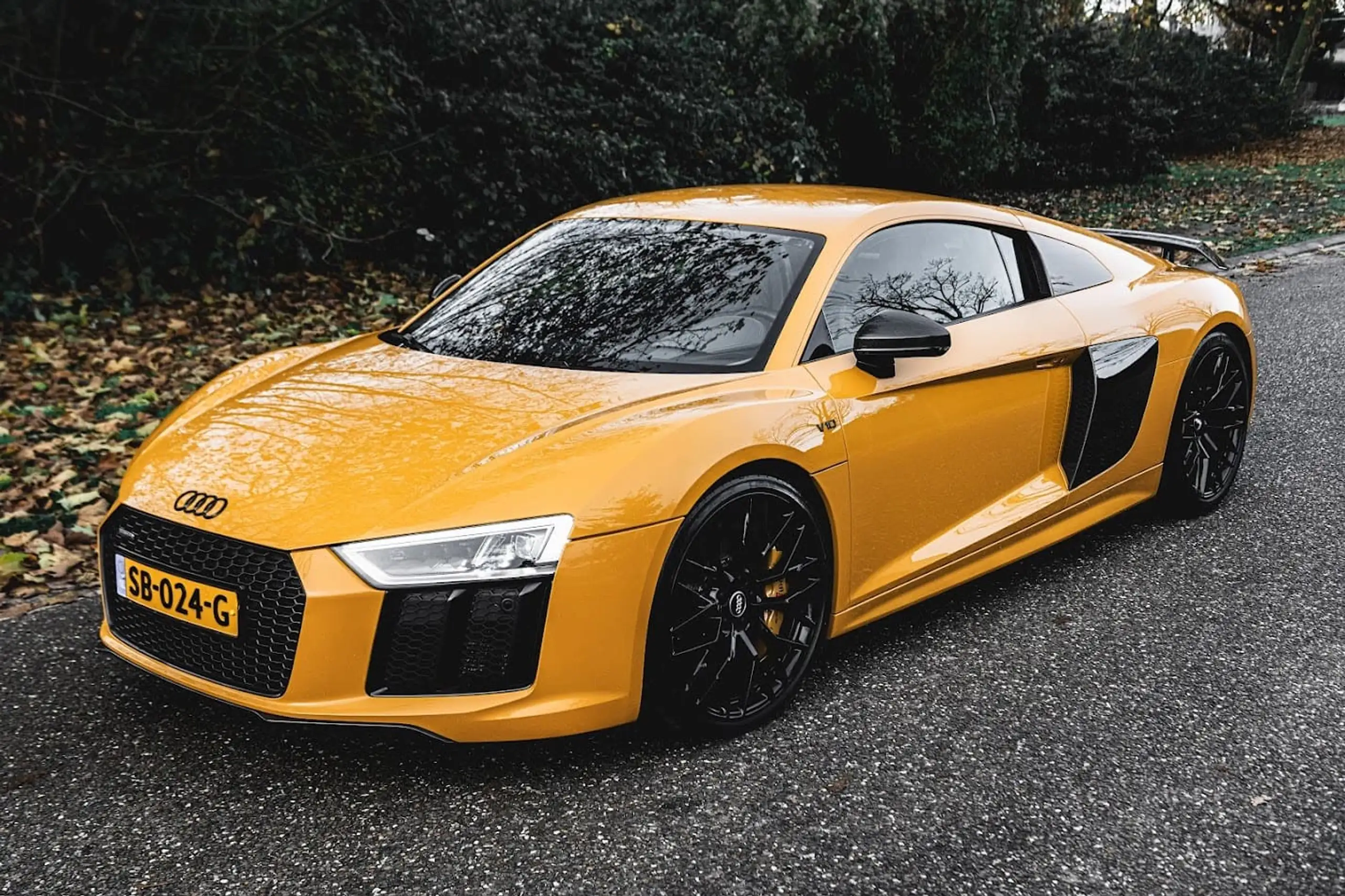 Audi - R8