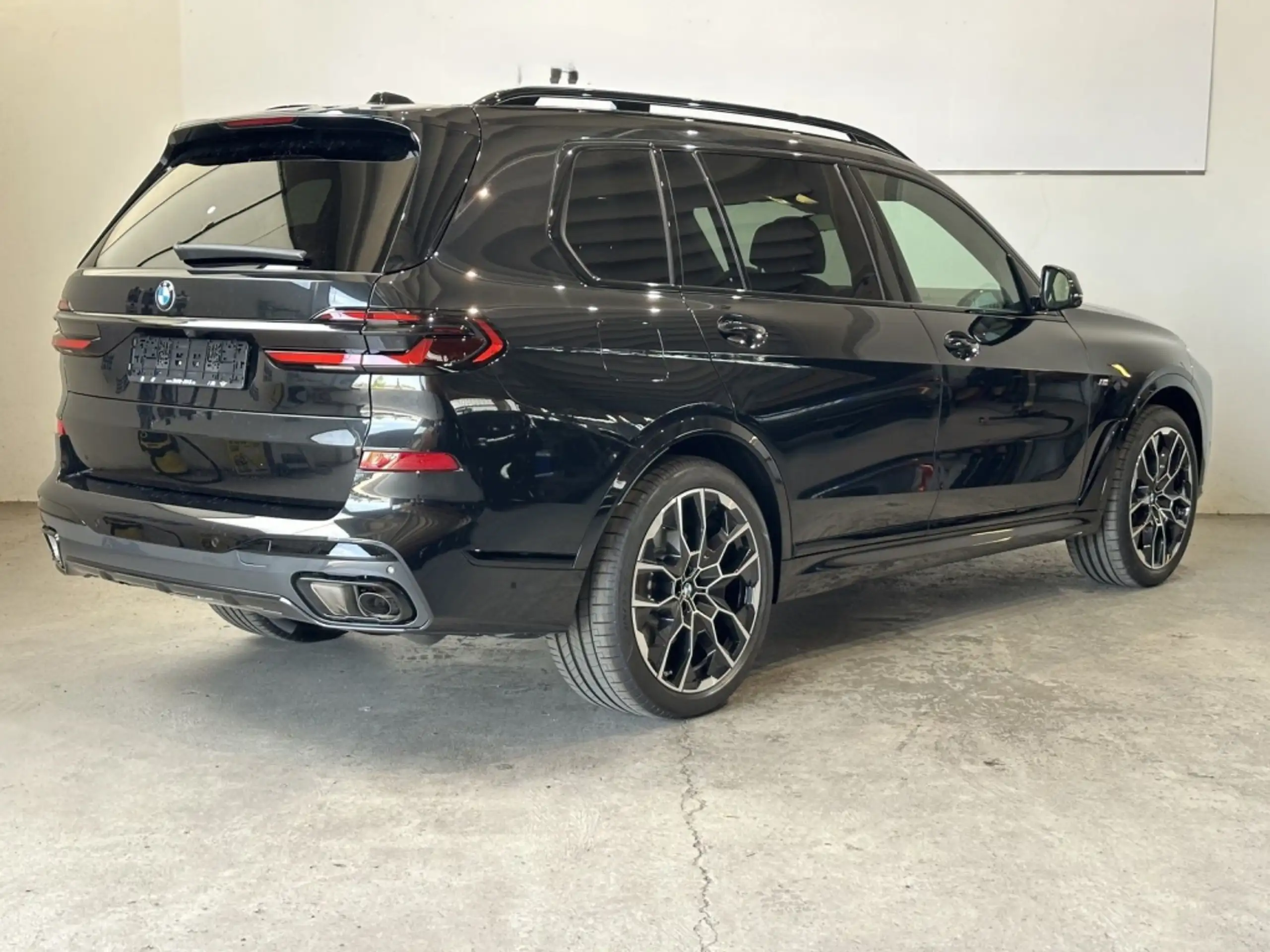 BMW - X7