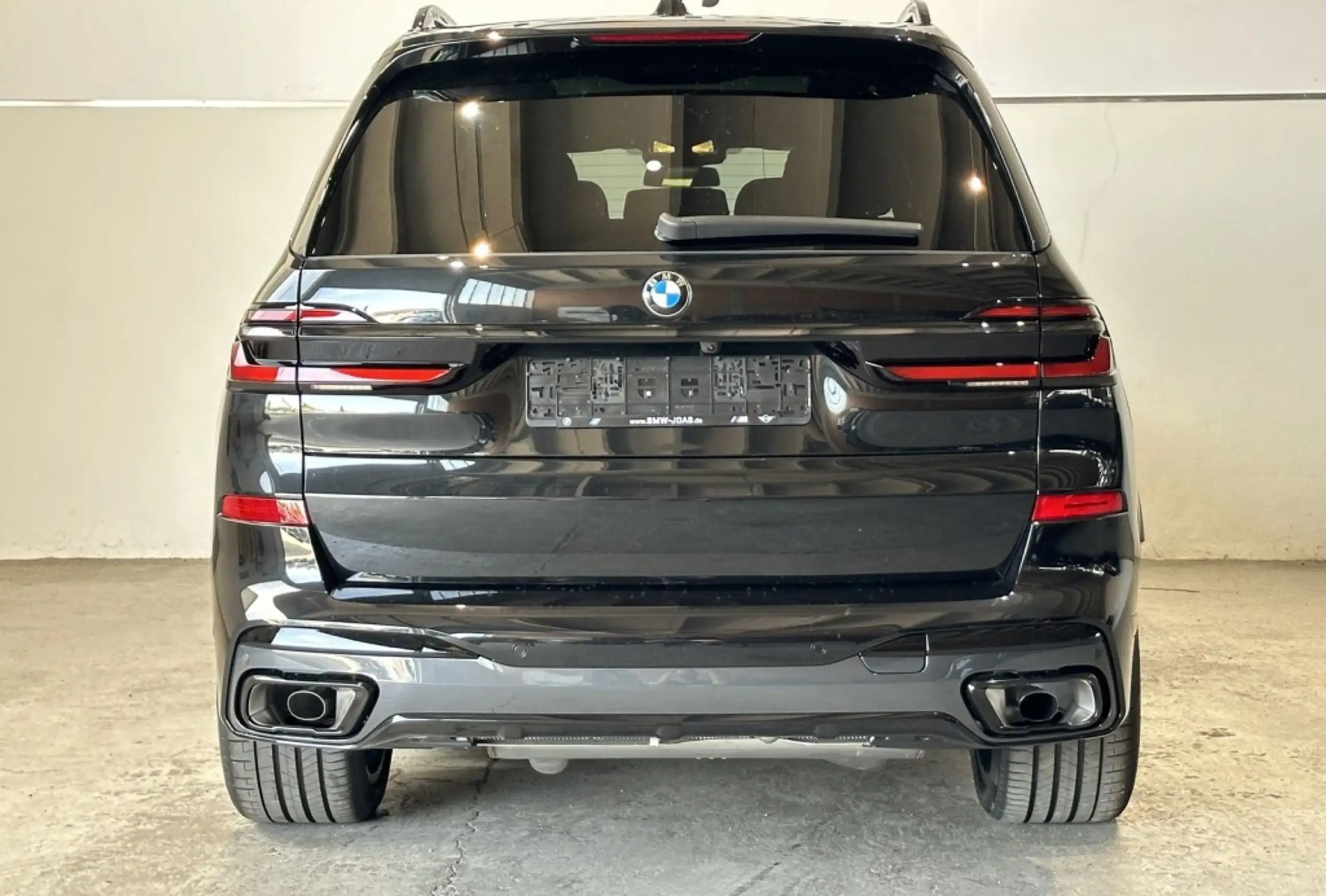 BMW - X7