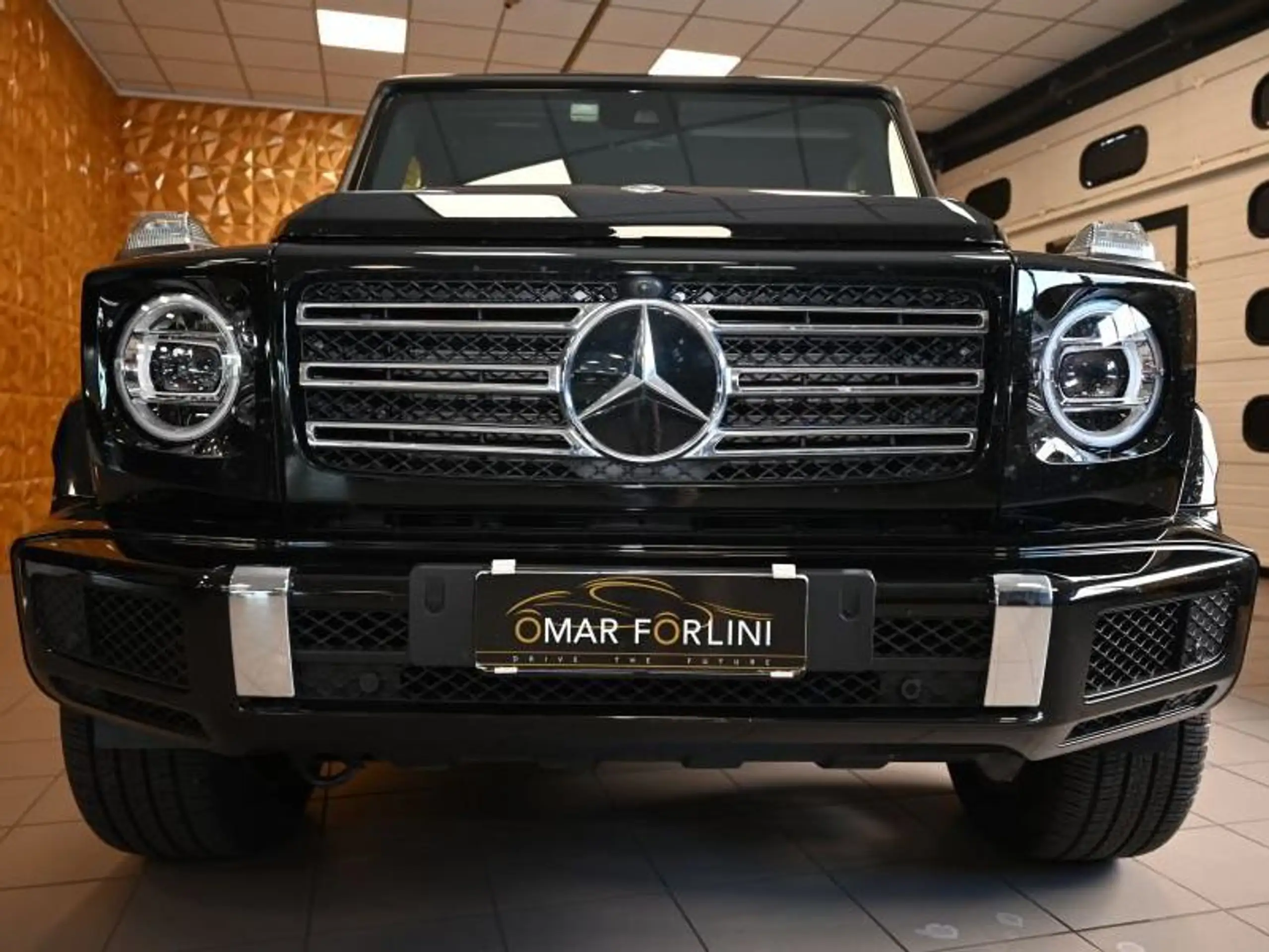 Mercedes-Benz - G 350