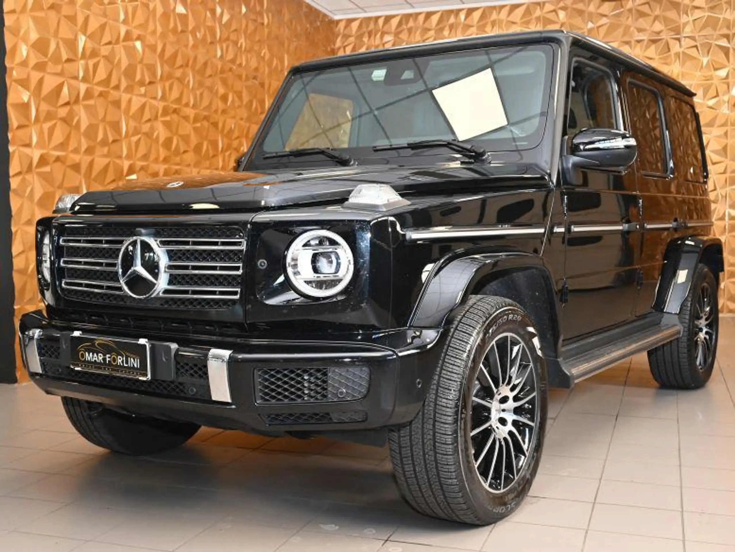 Mercedes-Benz - G 350