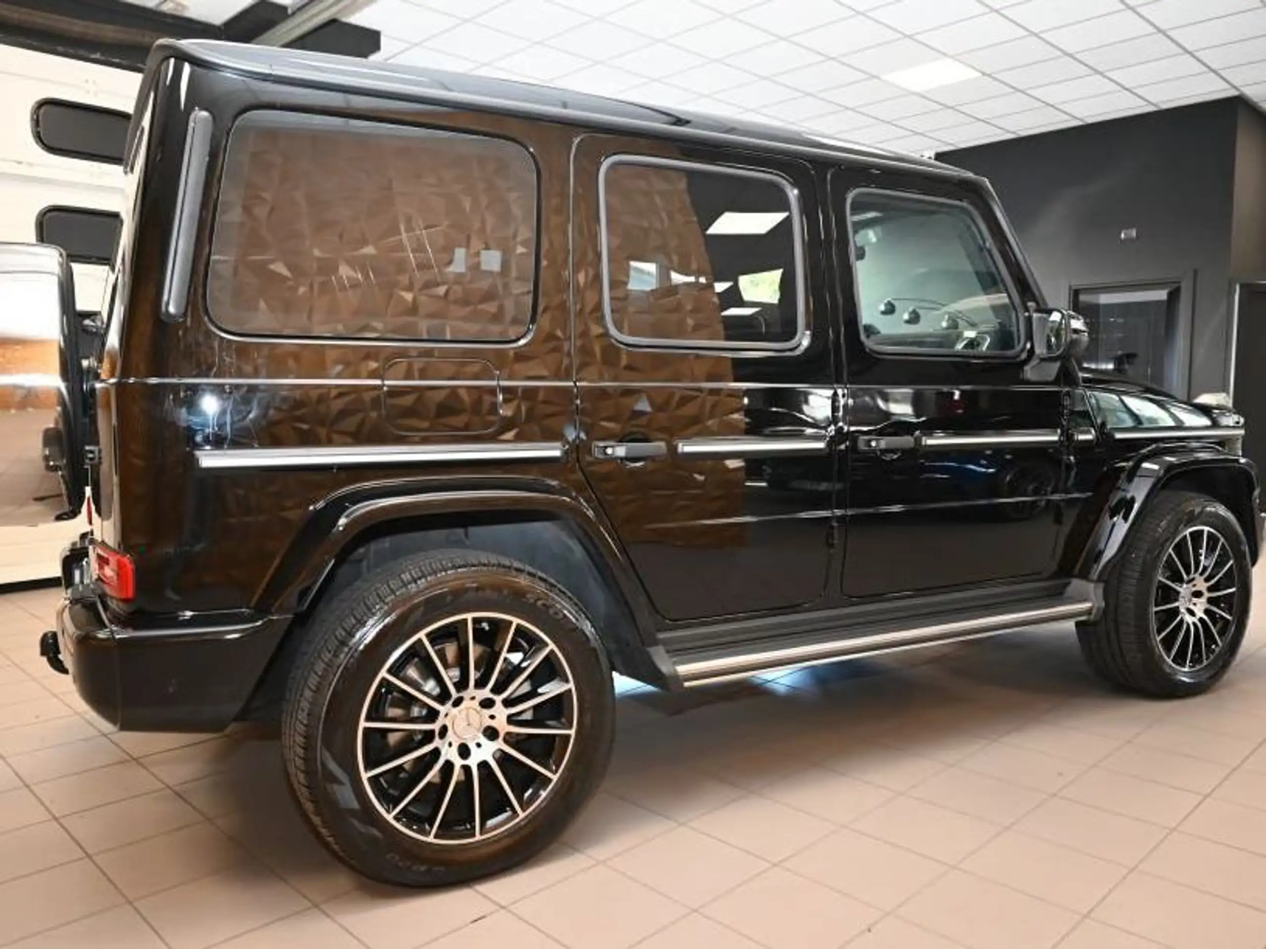 Mercedes-Benz - G 350