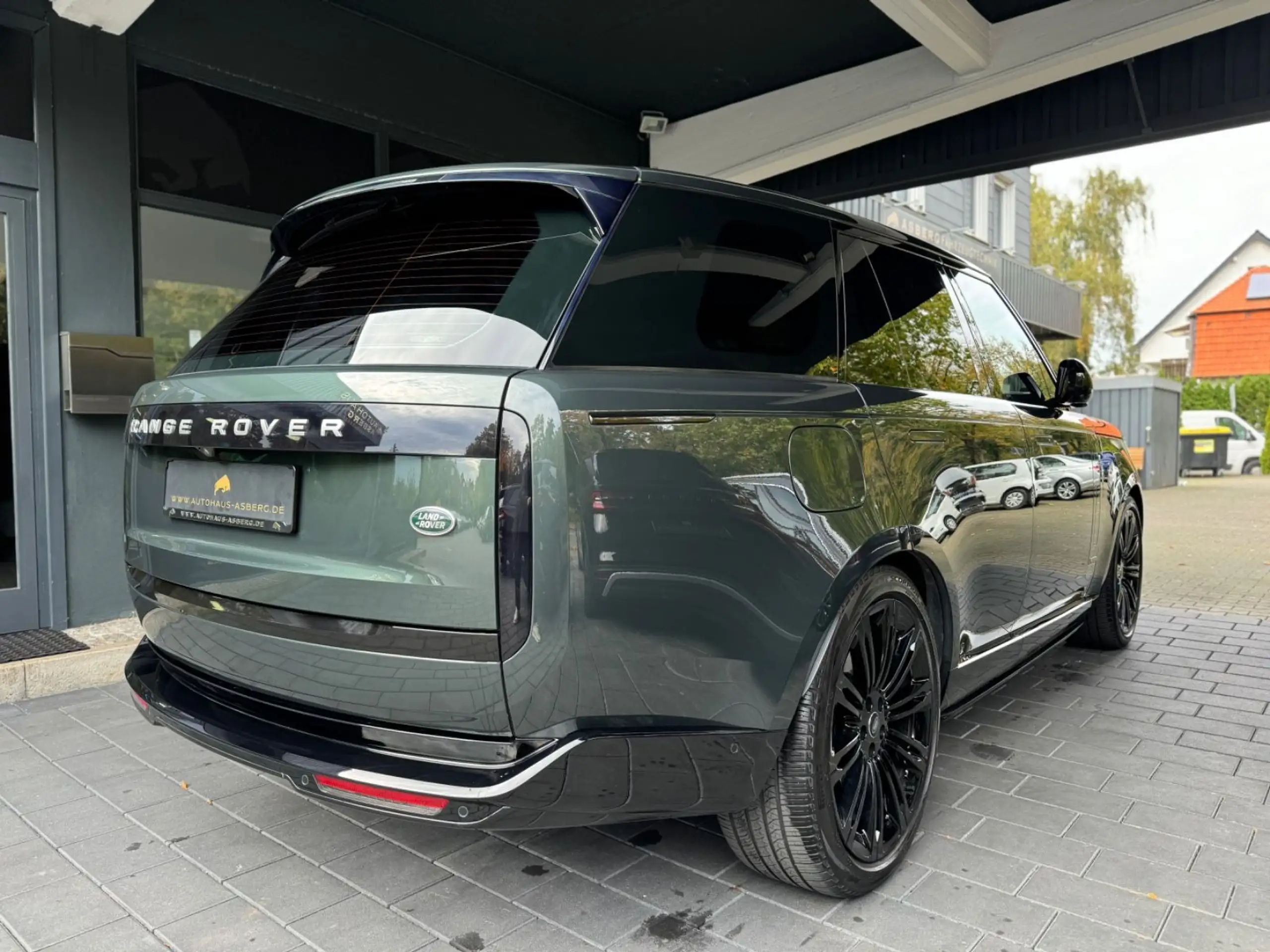 Land Rover - Range Rover