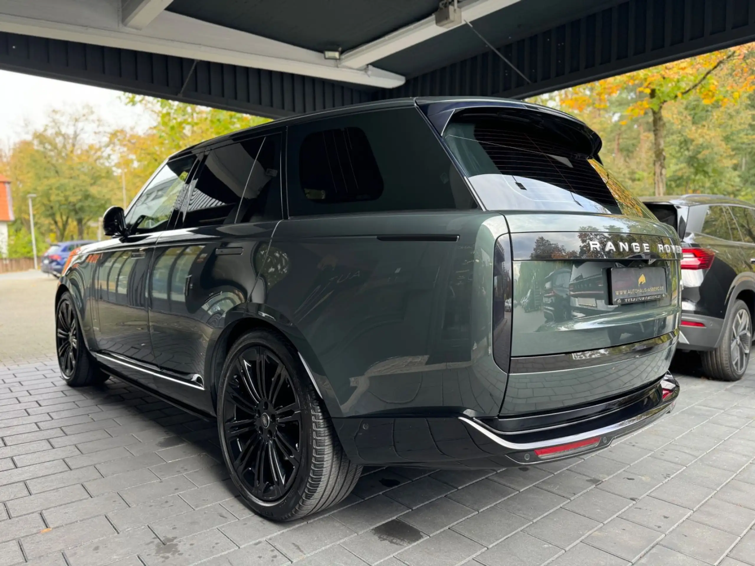 Land Rover - Range Rover